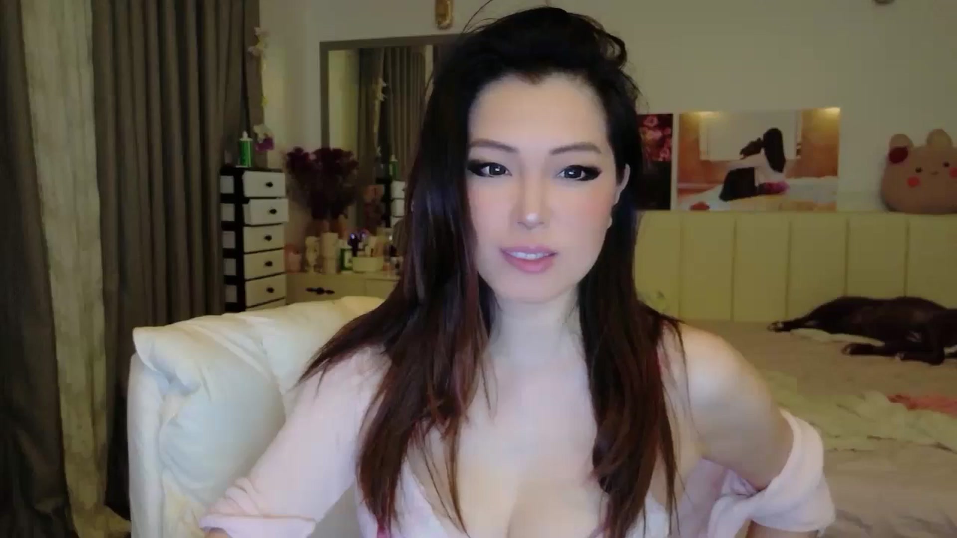 Gallery image thumbnail from Haru_'s myfreecams stream on, 02/05/2026, 06:16 image 19 of 20