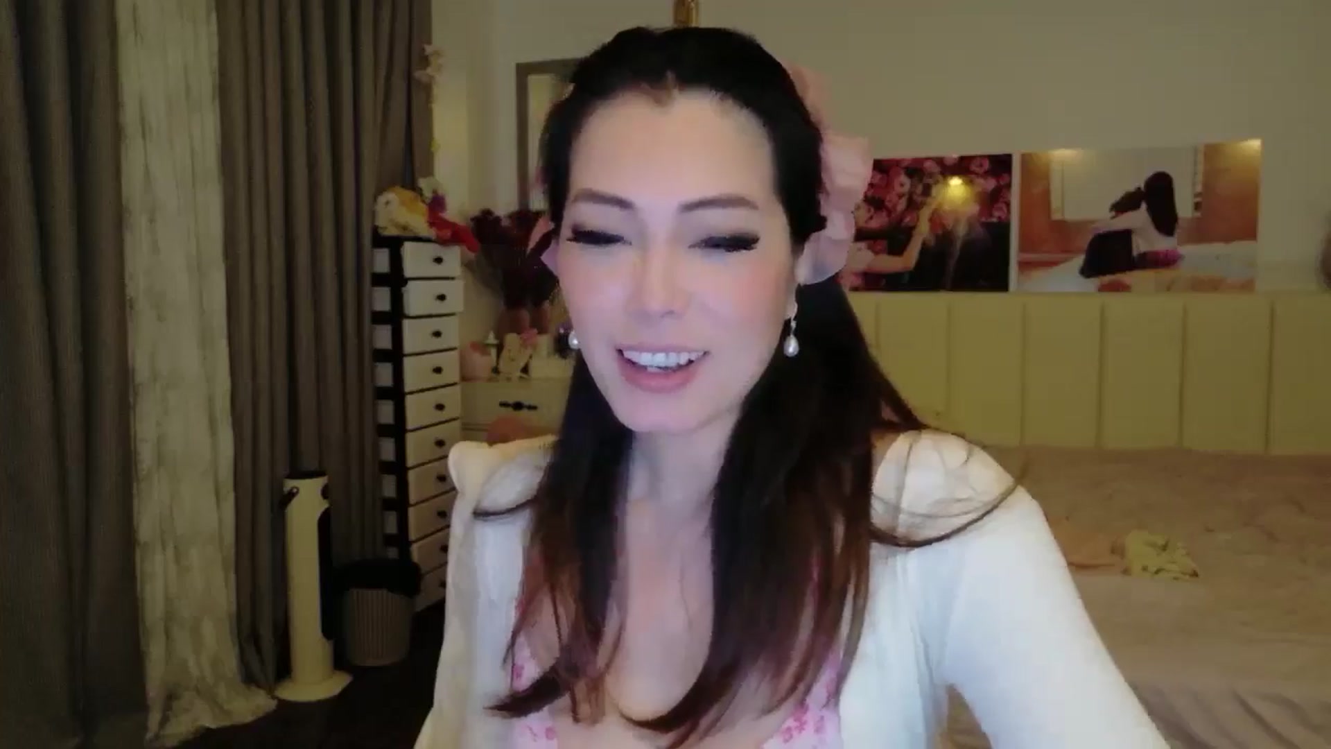 Gallery image thumbnail from Haru_'s myfreecams stream on, 02/13/2026, 06:00 image 19 of 20
