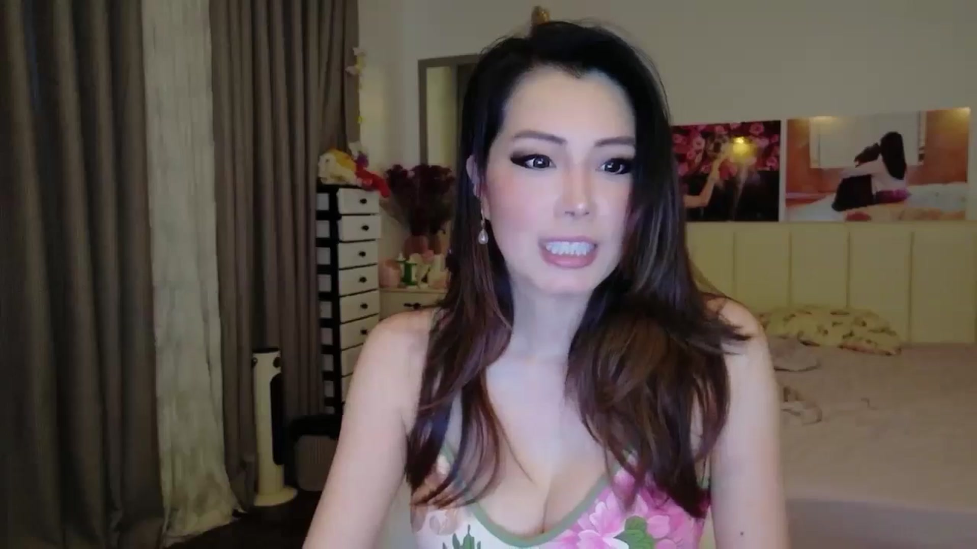 Gallery image thumbnail from Haru_'s myfreecams stream on, 02/14/2026, 05:13 image 11 of 20