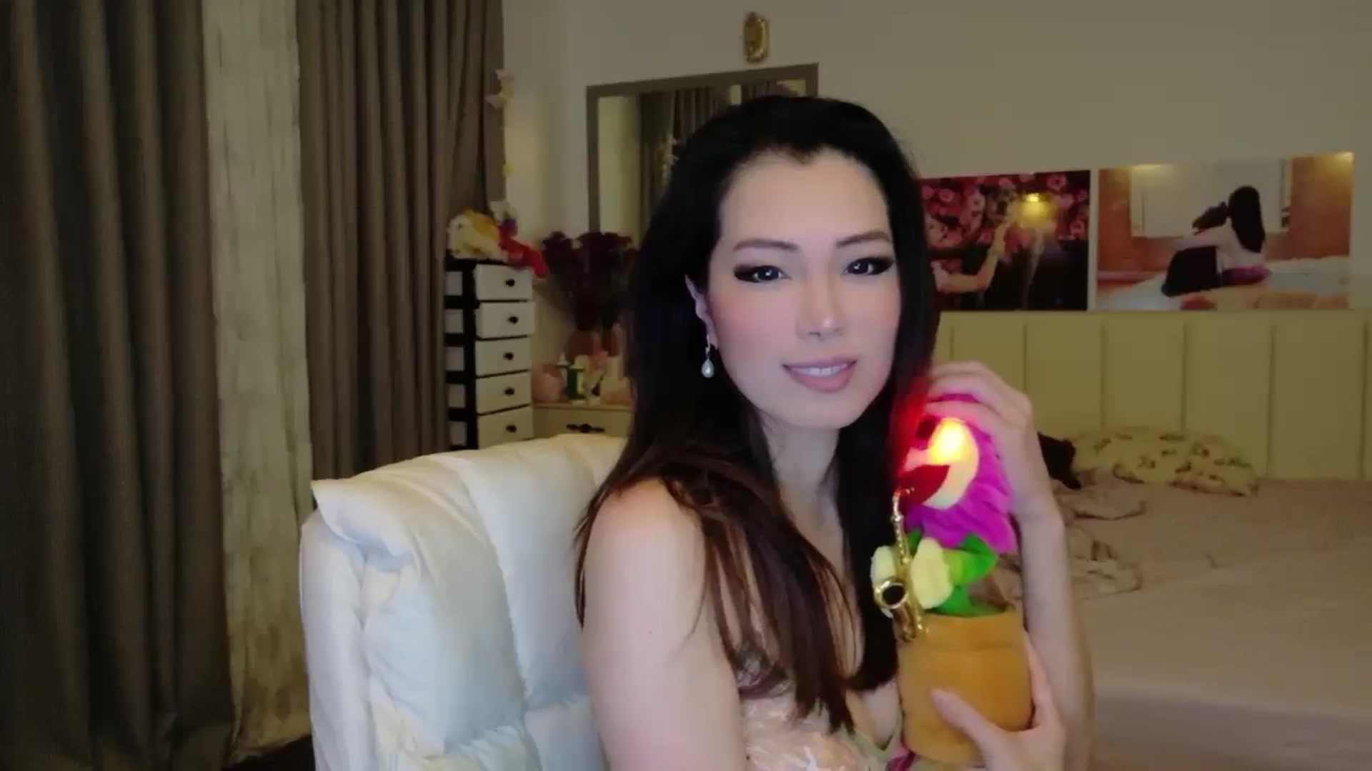 Gallery image thumbnail from Haru_'s myfreecams stream on, 02/14/2026, 06:41 image 7 of 20