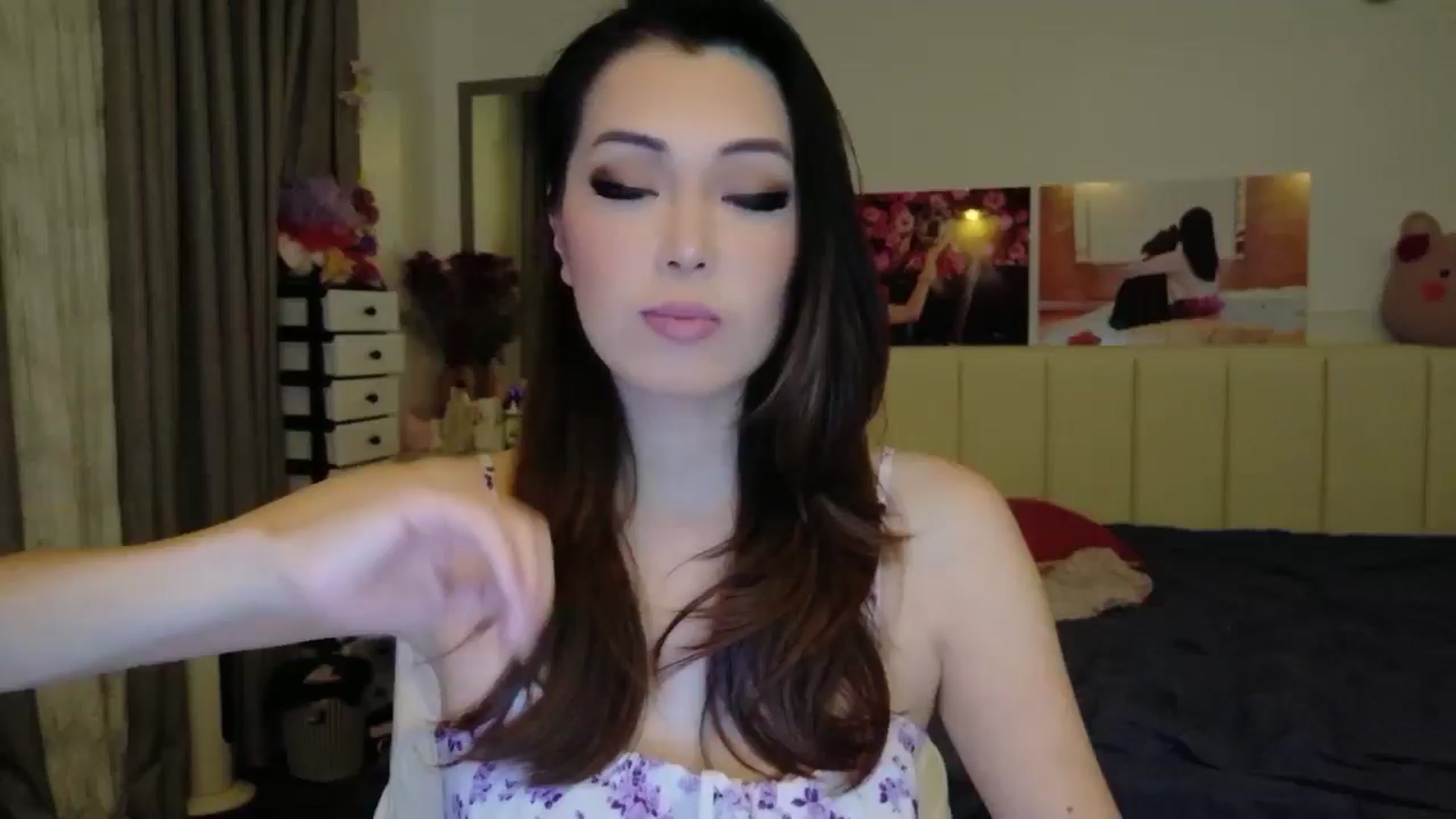 Gallery image thumbnail from Haru_'s myfreecams stream on, 02/22/2026, 04:53 image 1 of 20