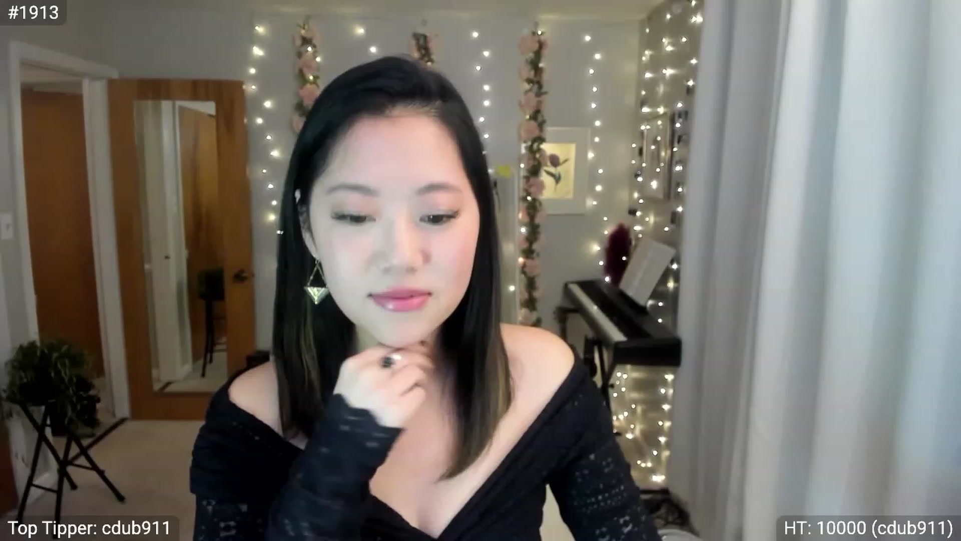 Gallery image thumbnail from Hassadah's myfreecams stream on, 12/10/2023, 24:00 image 8 of 20
