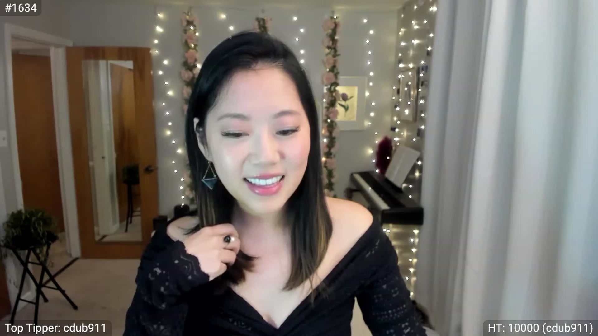 Gallery image thumbnail from Hassadah's myfreecams stream on, 12/10/2023, 24:00 image 19 of 20