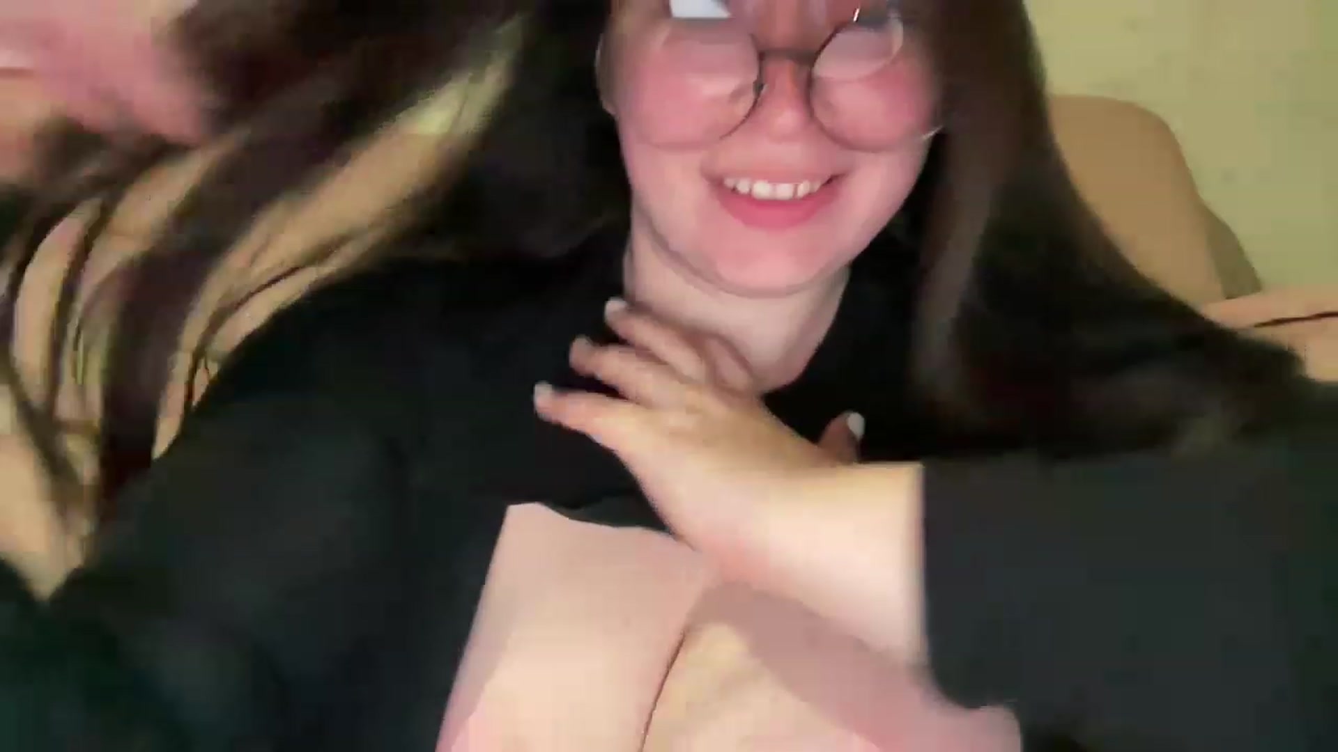 Gallery image thumbnail from Hasymura's myfreecams stream on, 06/04/2023, 22:56 image 20 of 20