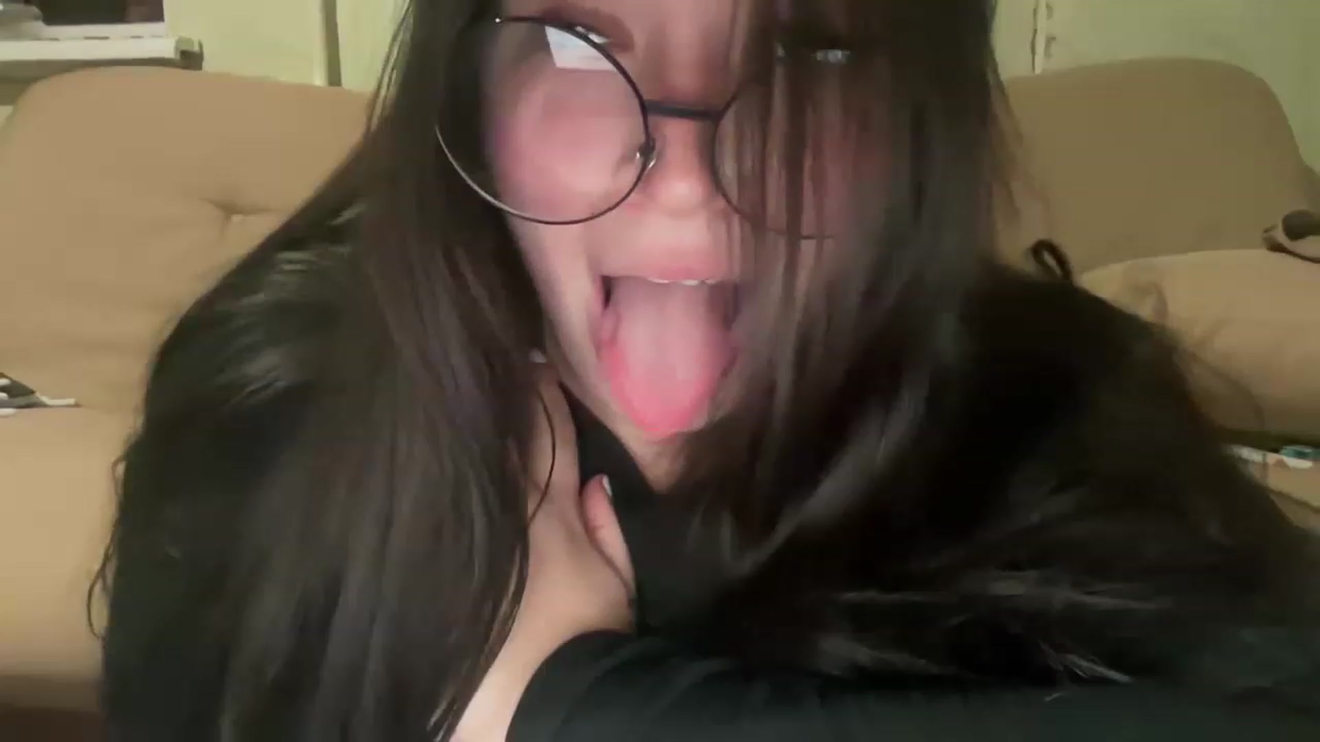 Gallery image thumbnail from Hasymura's myfreecams stream on, 06/07/2023, 21:06 image 10 of 20