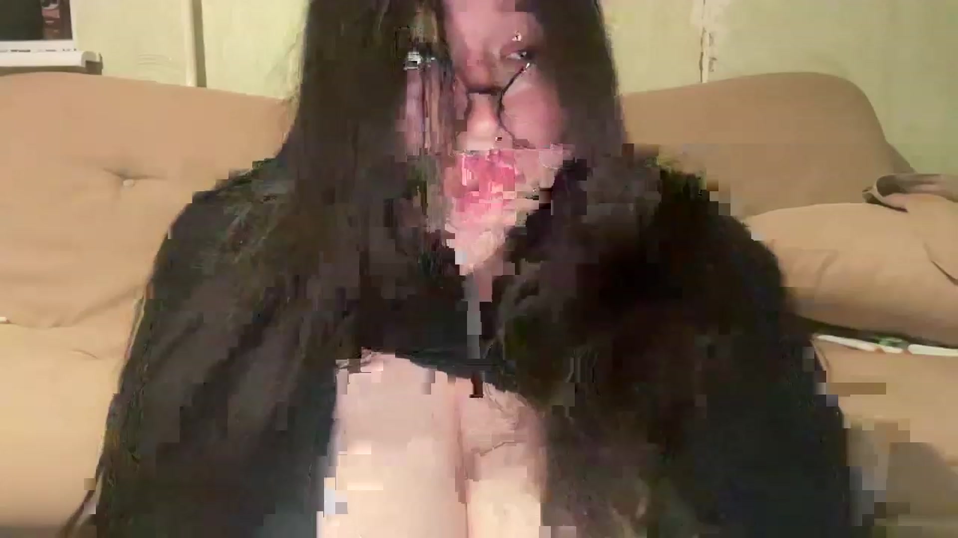 Gallery image thumbnail from Hasymura's myfreecams stream on, 06/07/2023, 21:06 image 14 of 20