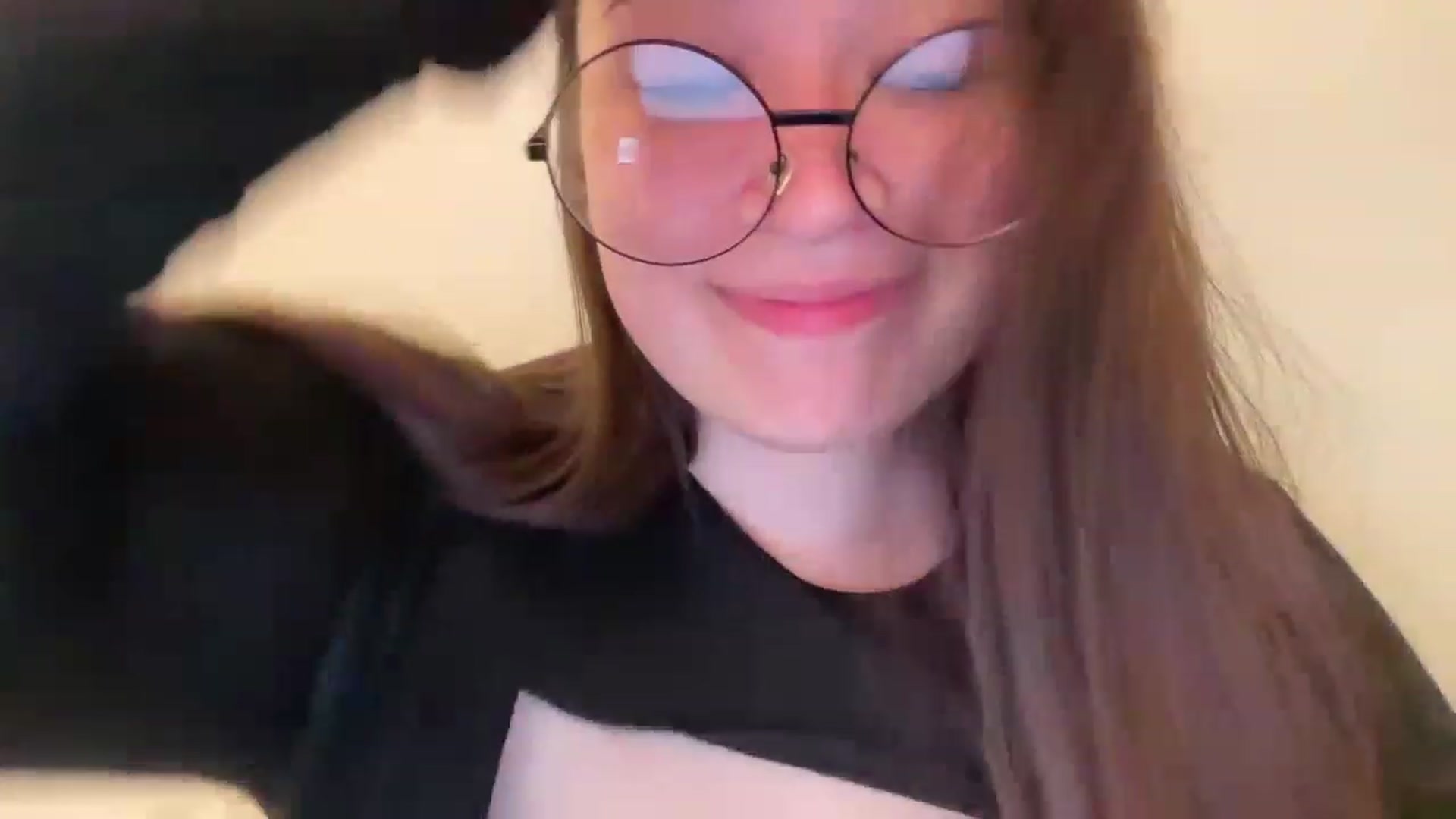 Gallery image thumbnail from Hasymura's myfreecams stream on, 06/28/2023, 22:07 image 15 of 20