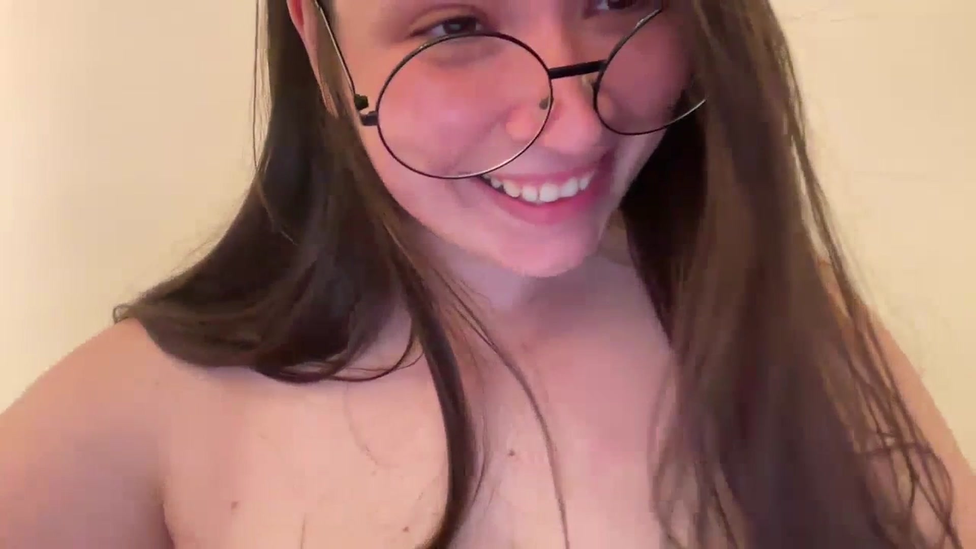 Gallery image thumbnail from Hasymura's myfreecams stream on, 06/29/2023, 22:46 image 15 of 20