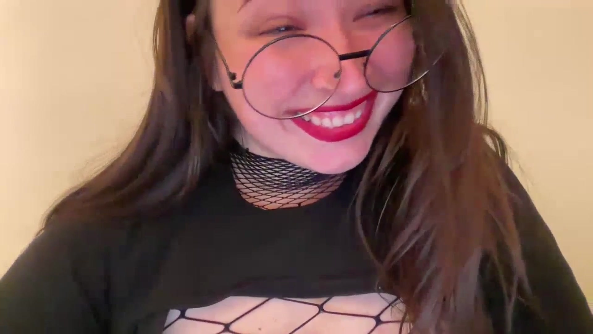 Gallery image thumbnail from Hasymura's myfreecams stream on, 07/01/2023, 21:34 image 11 of 20