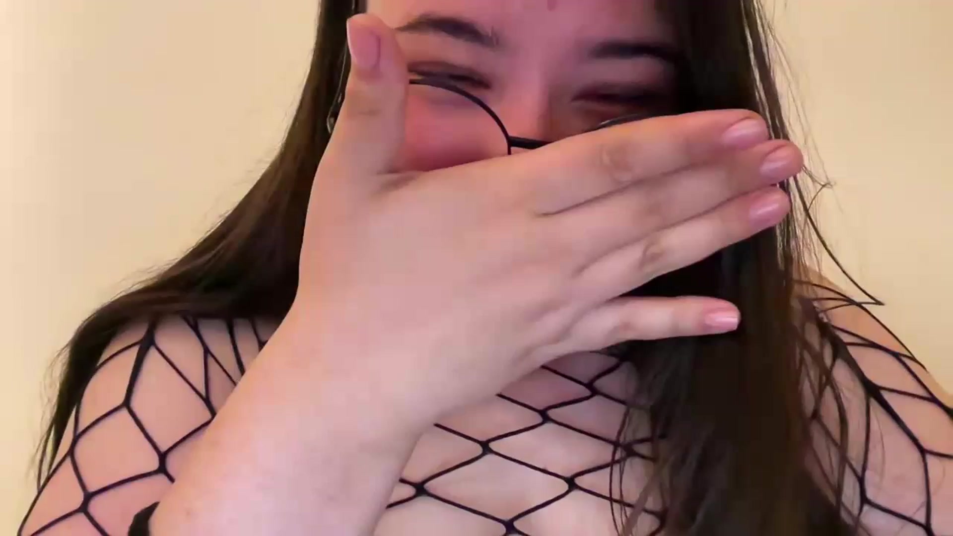 Gallery image thumbnail from Hasymura's myfreecams stream on, 07/02/2023, 24:52 image 6 of 20