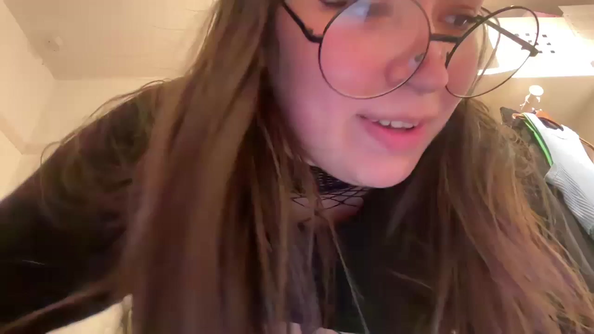 Gallery image thumbnail from Hasymura's myfreecams stream on, 07/02/2023, 16:29 image 7 of 20