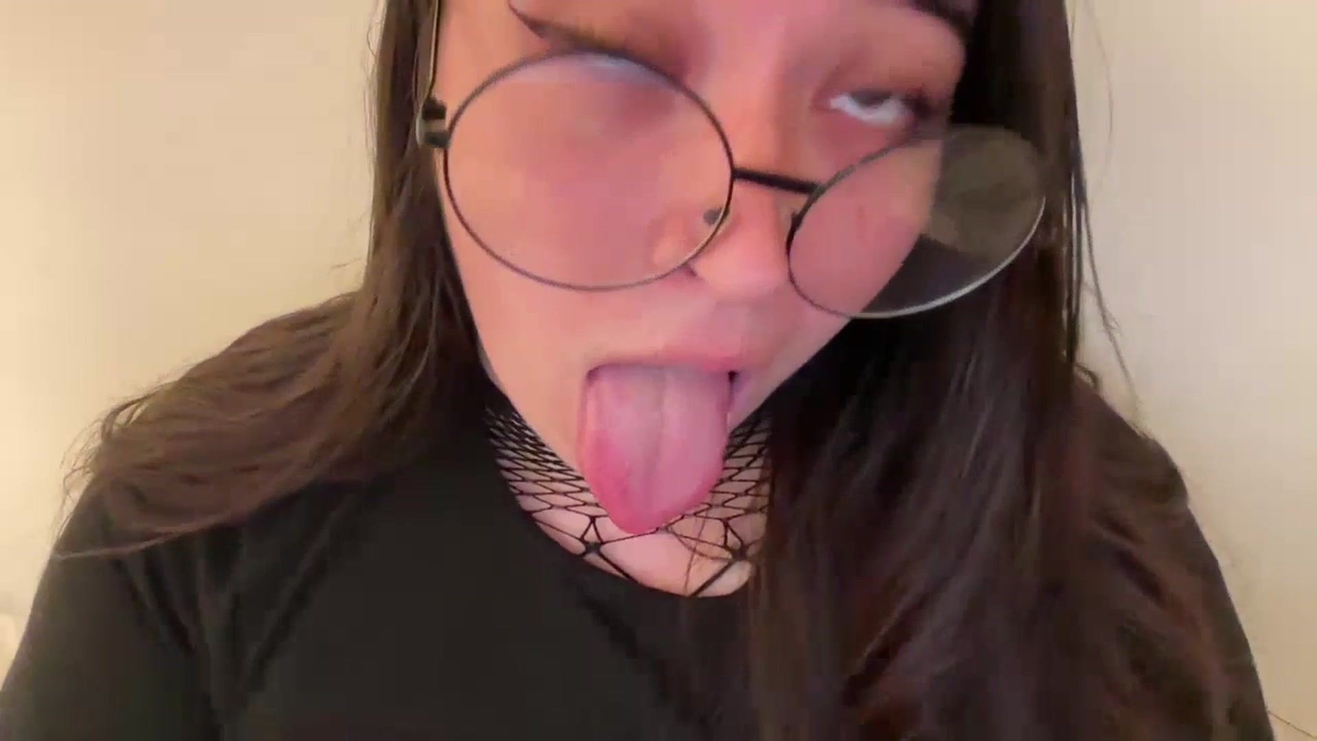 Gallery image thumbnail from Hasymura's myfreecams stream on, 07/02/2023, 20:12 image 17 of 20
