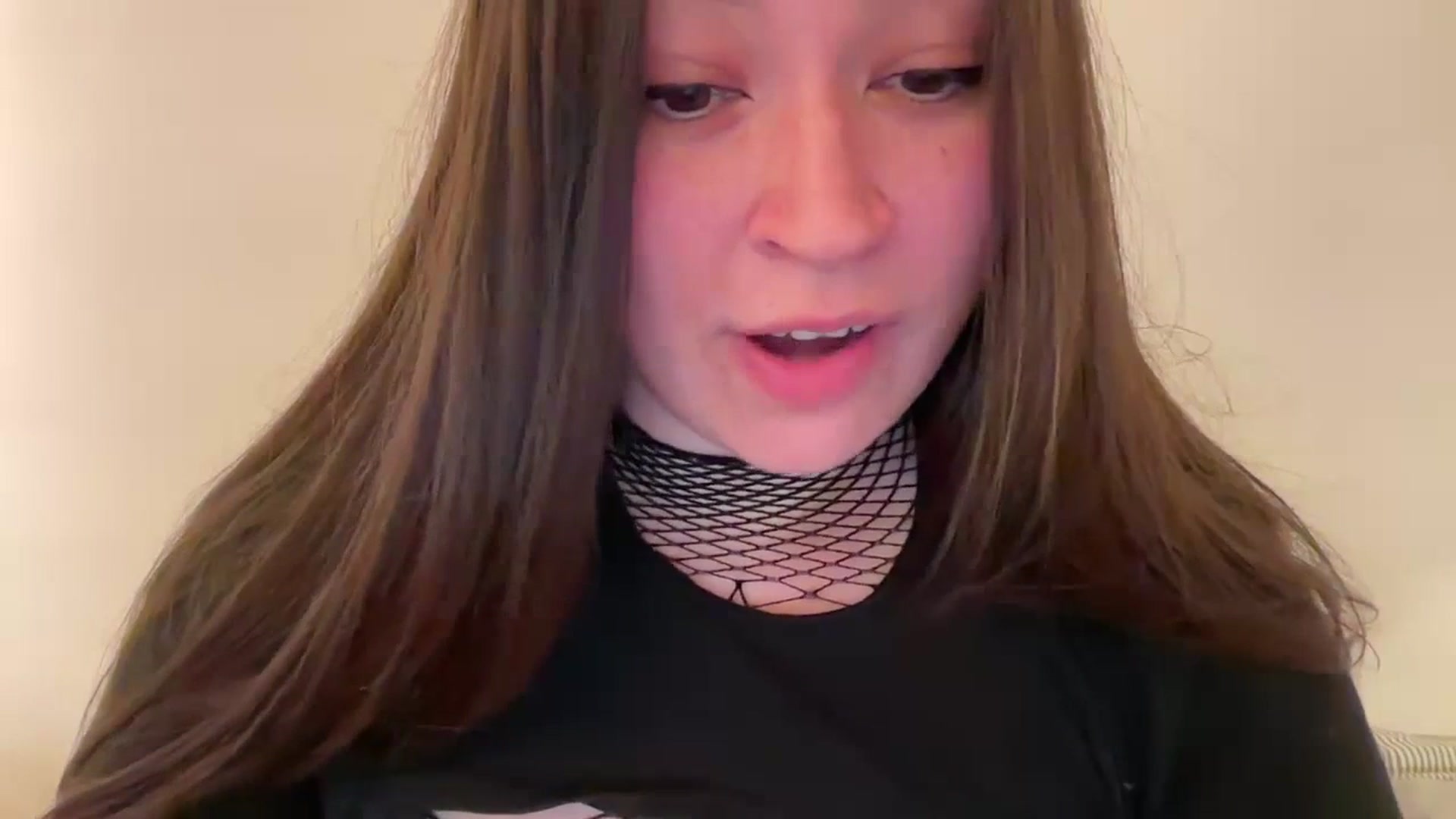 Gallery image thumbnail from Hasymura's myfreecams stream on, 07/04/2023, 23:21 image 18 of 20