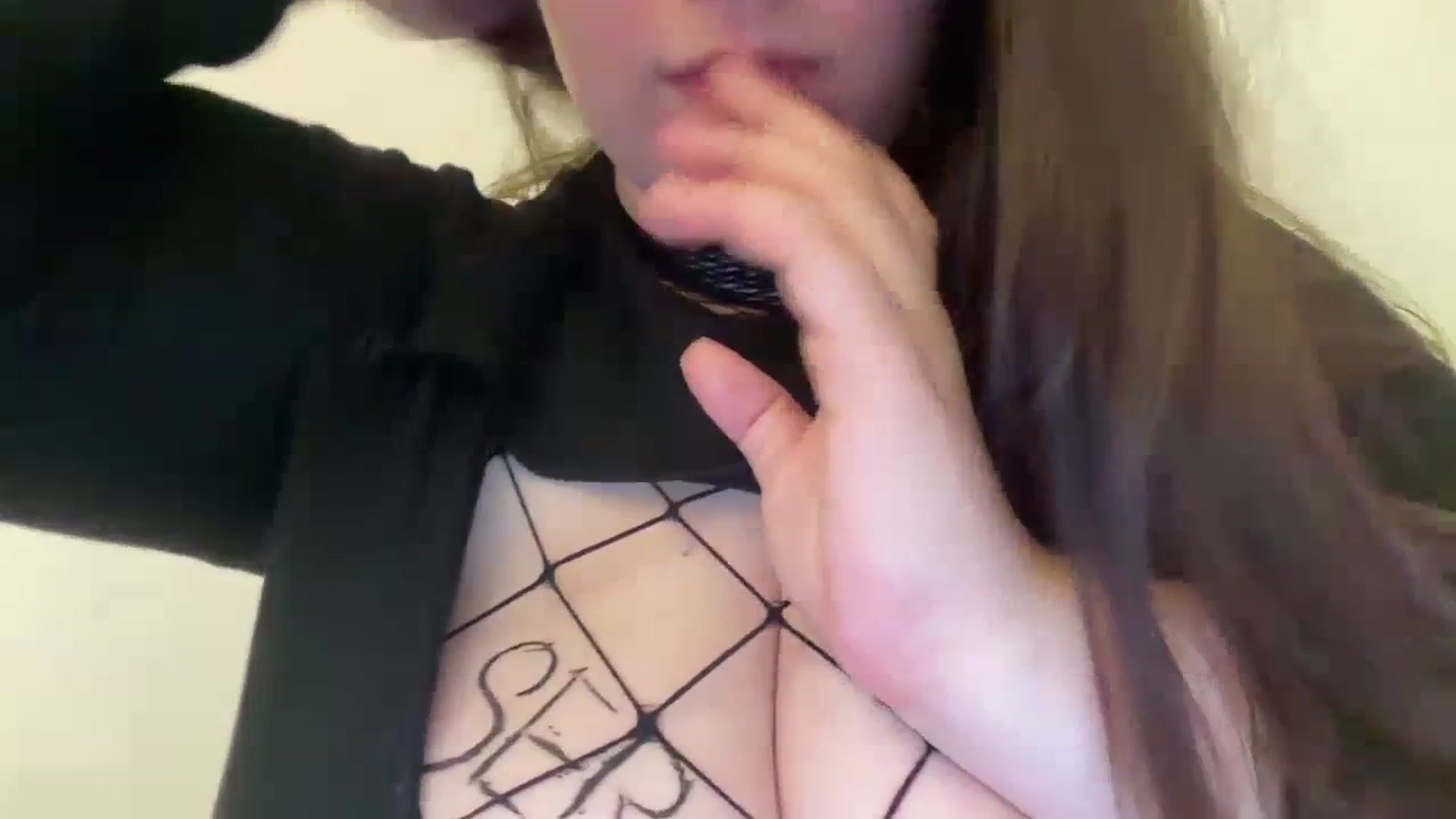 Gallery image thumbnail from Hasymura's myfreecams stream on, 07/10/2023, 20:44 image 20 of 20