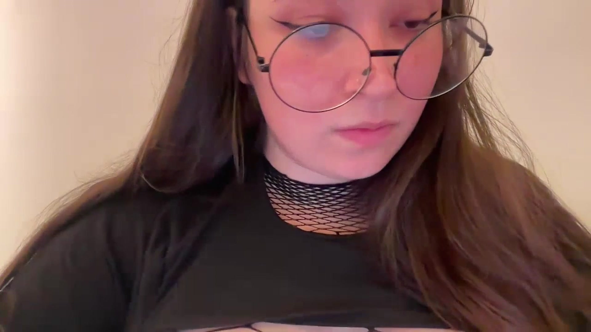 Gallery image thumbnail from Hasymura's myfreecams stream on, 07/14/2023, 22:32 image 11 of 20