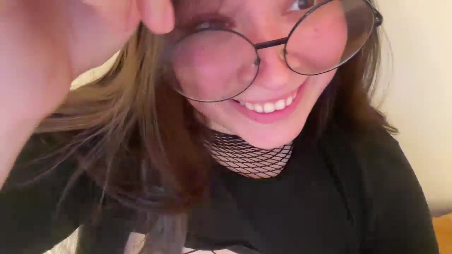 Gallery image thumbnail from Hasymura's myfreecams stream on, 07/14/2023, 23:02 image 13 of 20