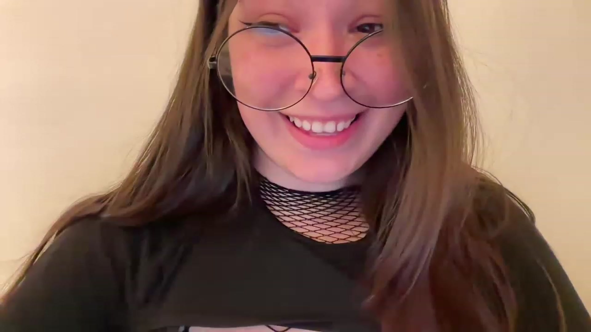 Gallery image thumbnail from Hasymura's myfreecams stream on, 07/15/2023, 01:04 image 2 of 20