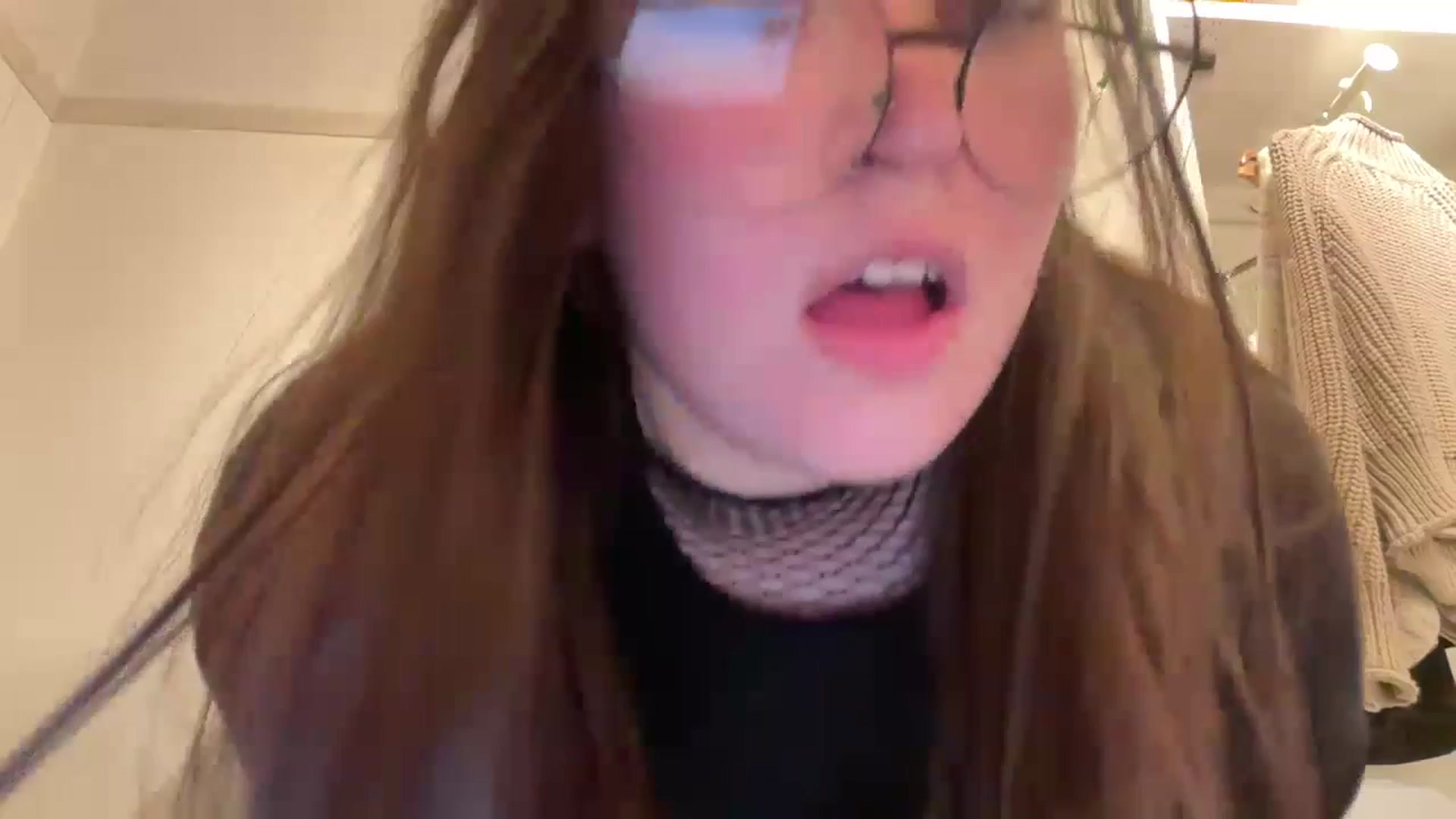 Gallery image thumbnail from Hasymura's myfreecams stream on, 07/16/2023, 24:05 image 1 of 20