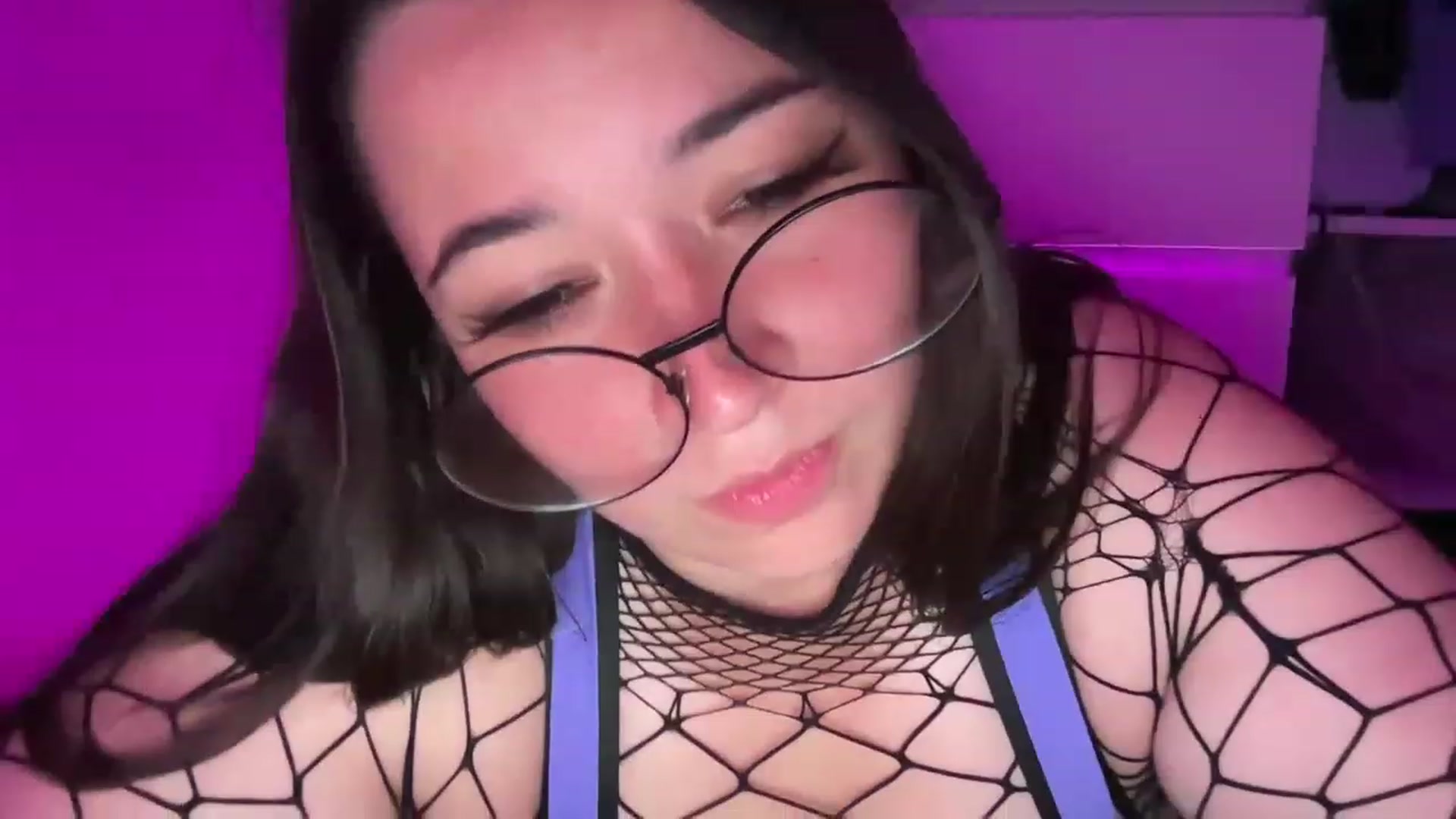 Gallery image thumbnail from Hasymura's myfreecams stream on, 08/02/2023, 21:16 image 13 of 20