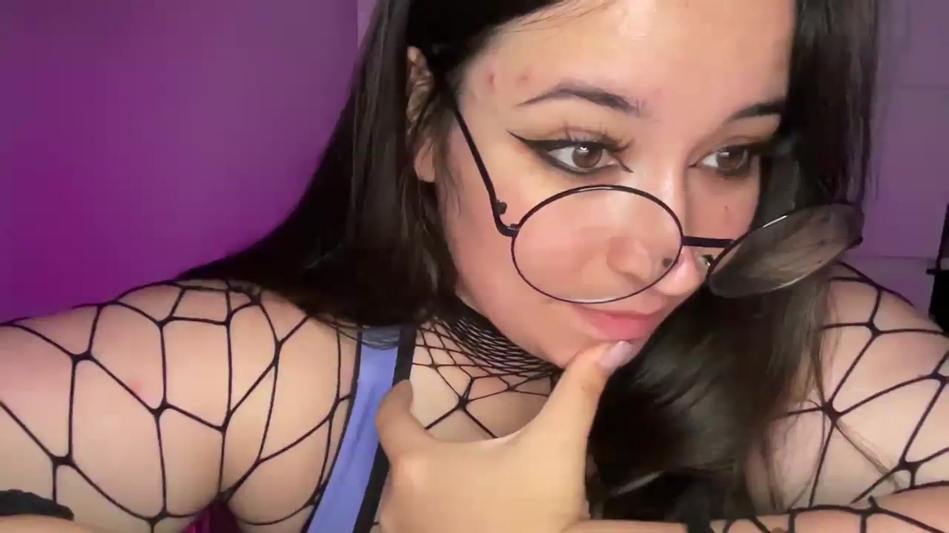 Gallery image thumbnail from Hasymura's myfreecams stream on, 08/06/2023, 22:15 image 19 of 20