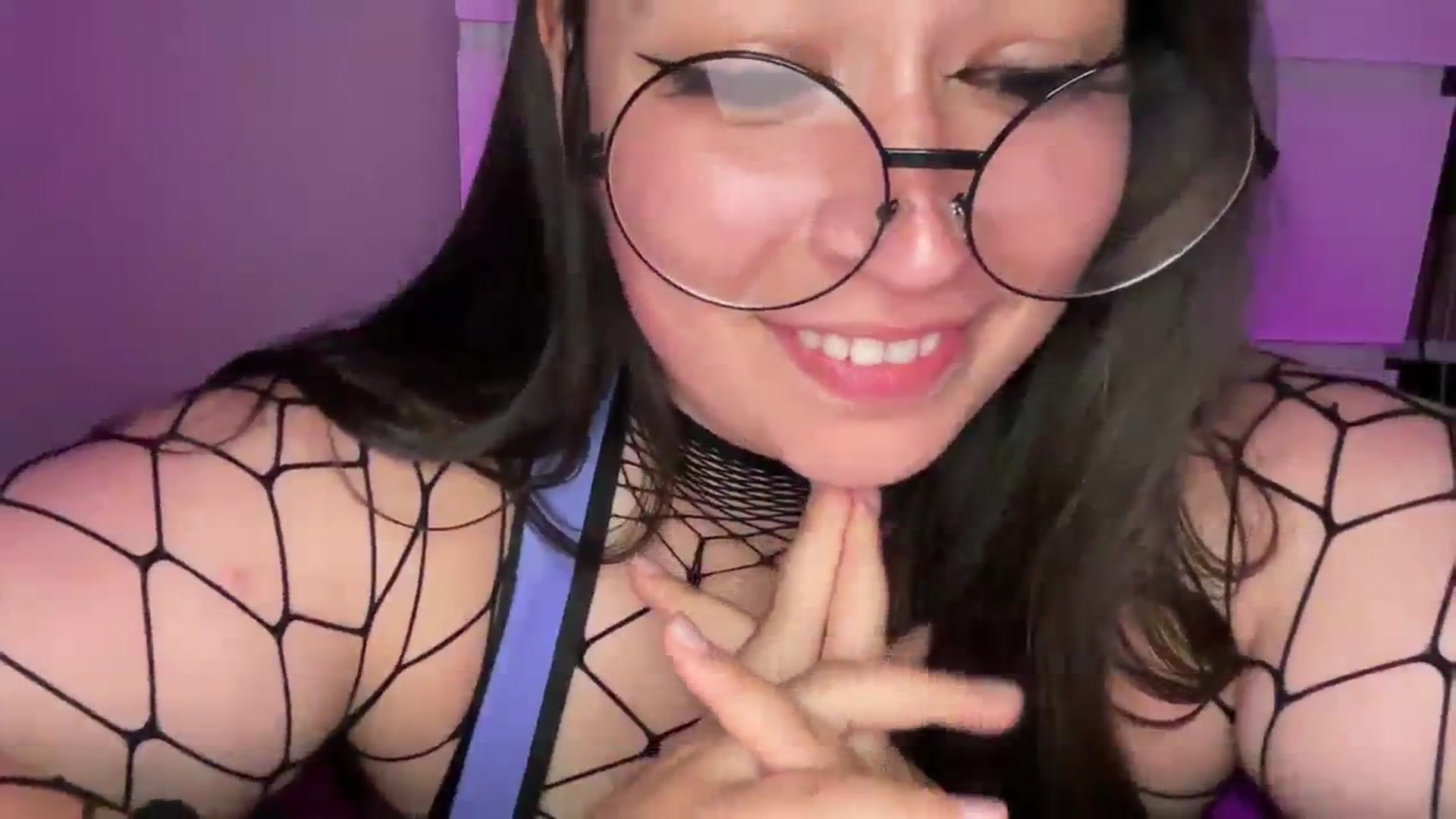 Gallery image thumbnail from Hasymura's myfreecams stream on, 08/06/2023, 23:42 image 20 of 20