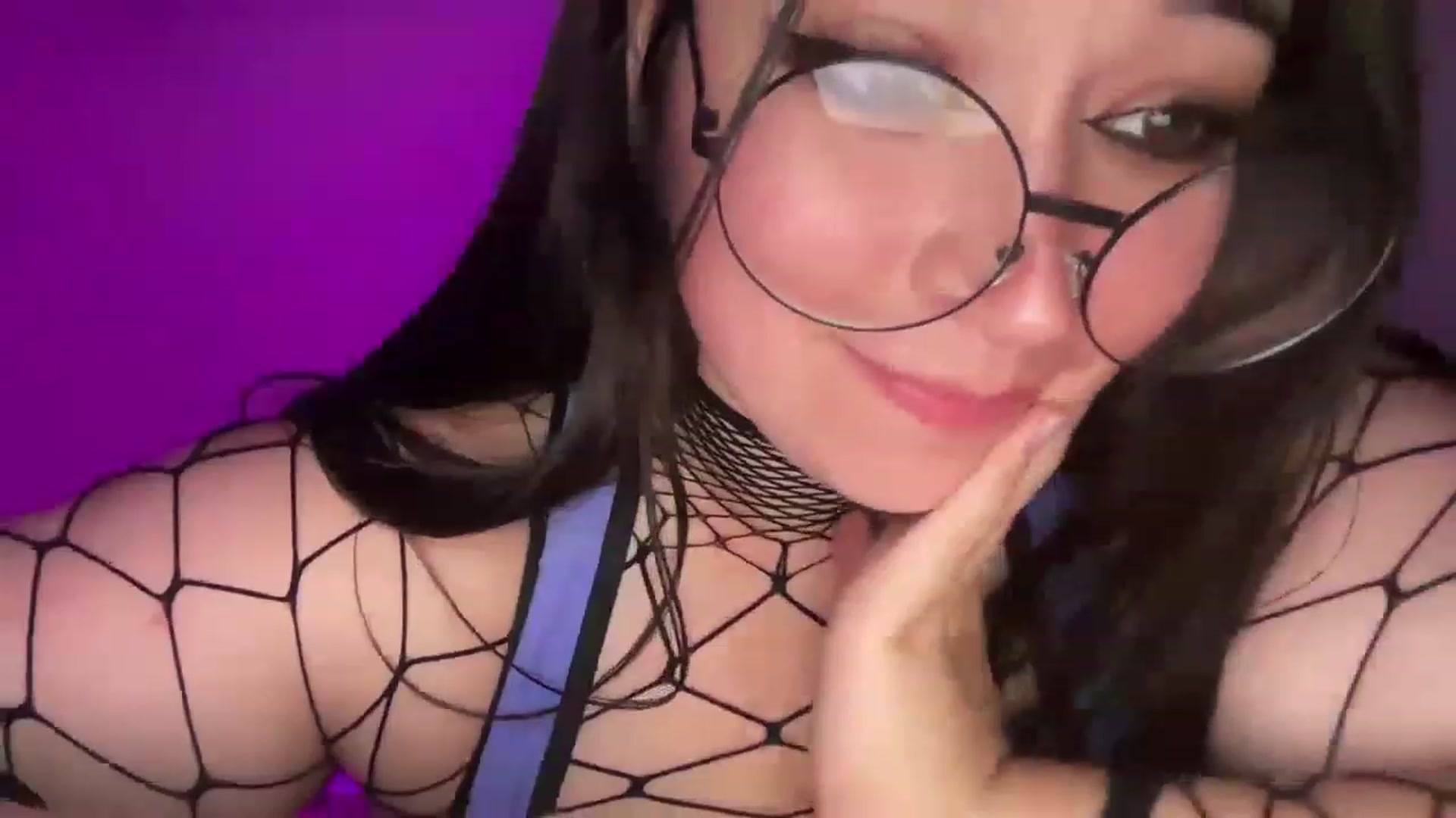 Gallery image thumbnail from Hasymura's myfreecams stream on, 08/07/2023, 23:23 image 15 of 20