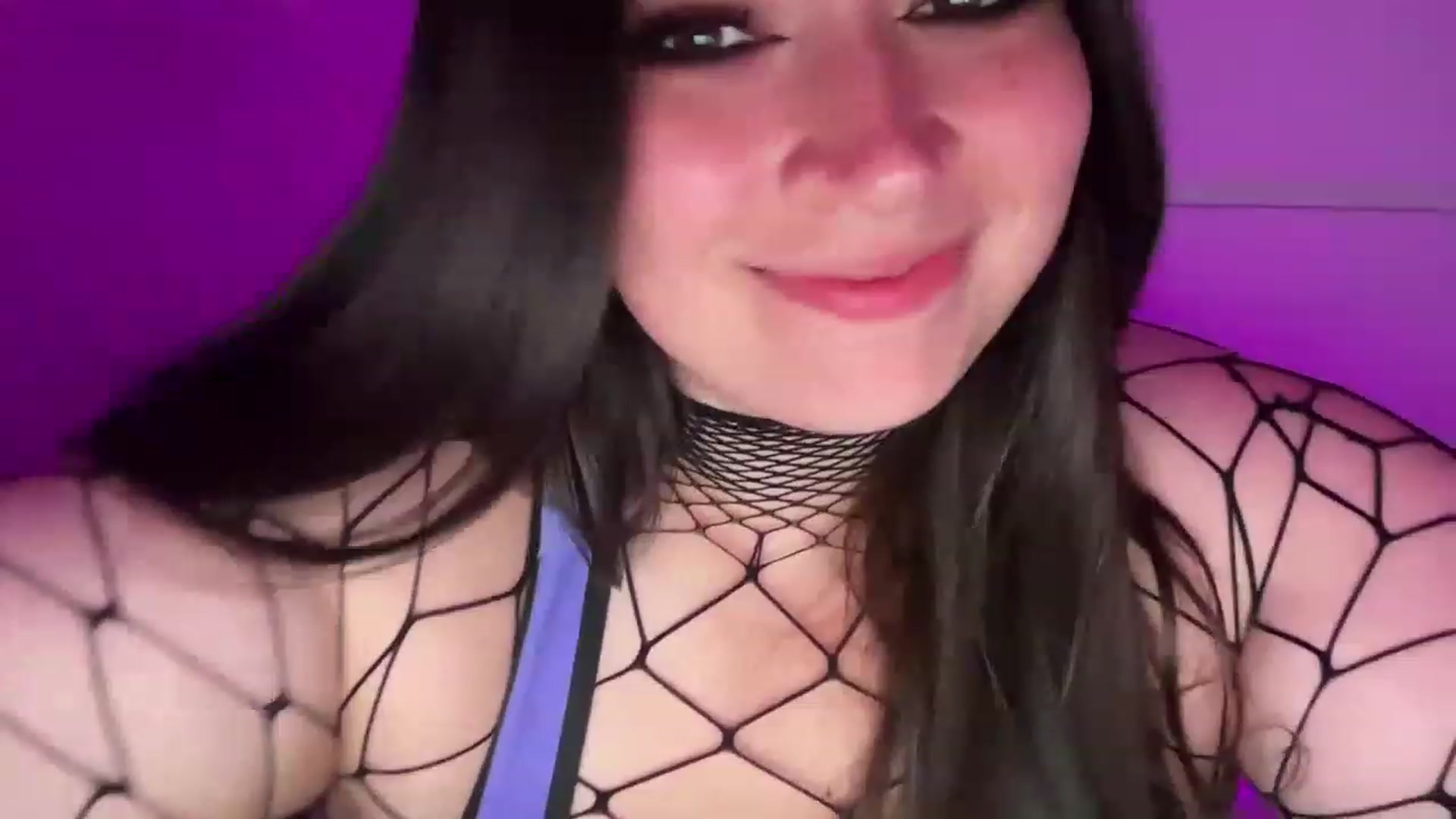 Gallery image thumbnail from Hasymura's myfreecams stream on, 08/08/2023, 22:29 image 8 of 20