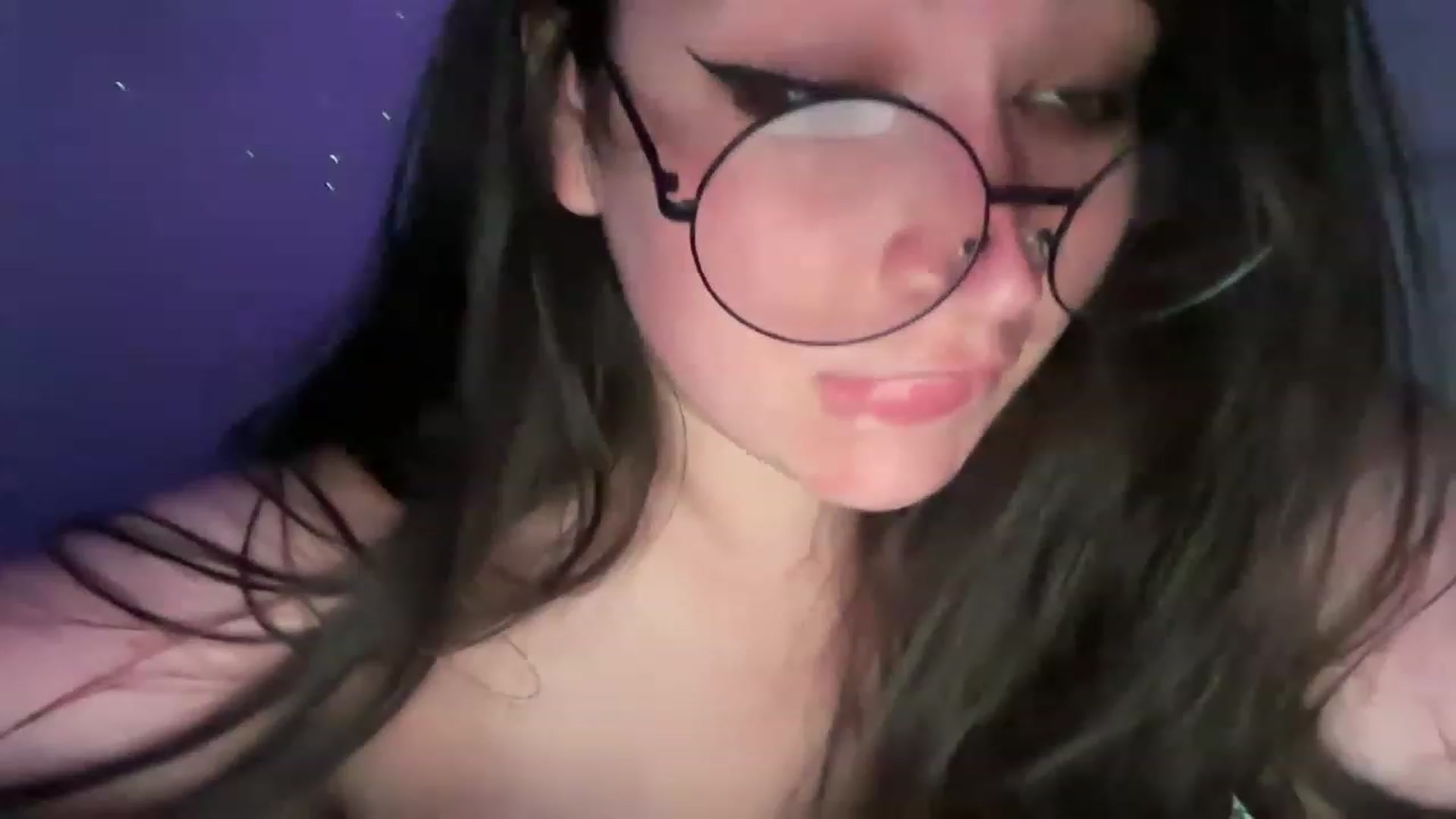 Gallery image thumbnail from Hasymura's myfreecams stream on, 08/11/2023, 04:22 image 17 of 20
