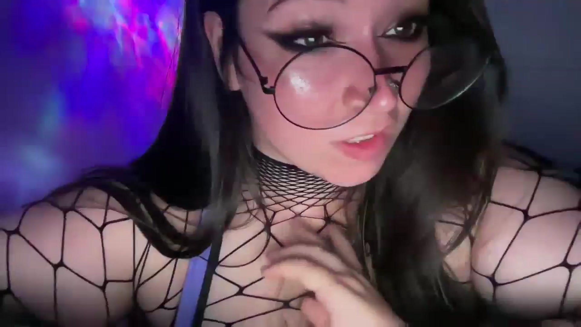 Gallery image thumbnail from Hasymura's myfreecams stream on, 08/12/2023, 20:14 image 13 of 20