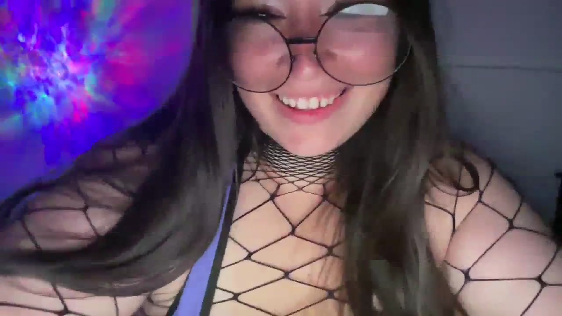 Gallery image thumbnail from Hasymura's myfreecams stream on, 08/12/2023, 20:43 image 9 of 20