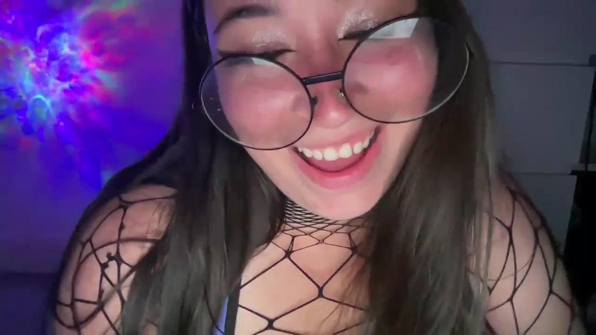Gallery image thumbnail from Hasymura's myfreecams stream on, 08/12/2023, 20:43 image 17 of 20