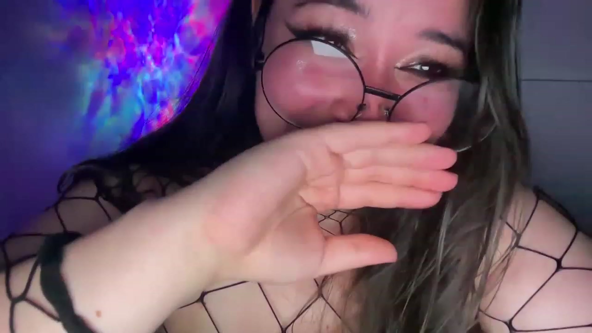 Gallery image thumbnail from Hasymura's myfreecams stream on, 08/12/2023, 22:50 image 1 of 20