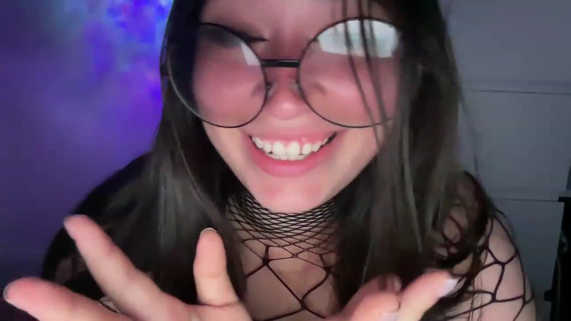Gallery image thumbnail from Hasymura's myfreecams stream on, 08/13/2023, 19:19 image 14 of 20