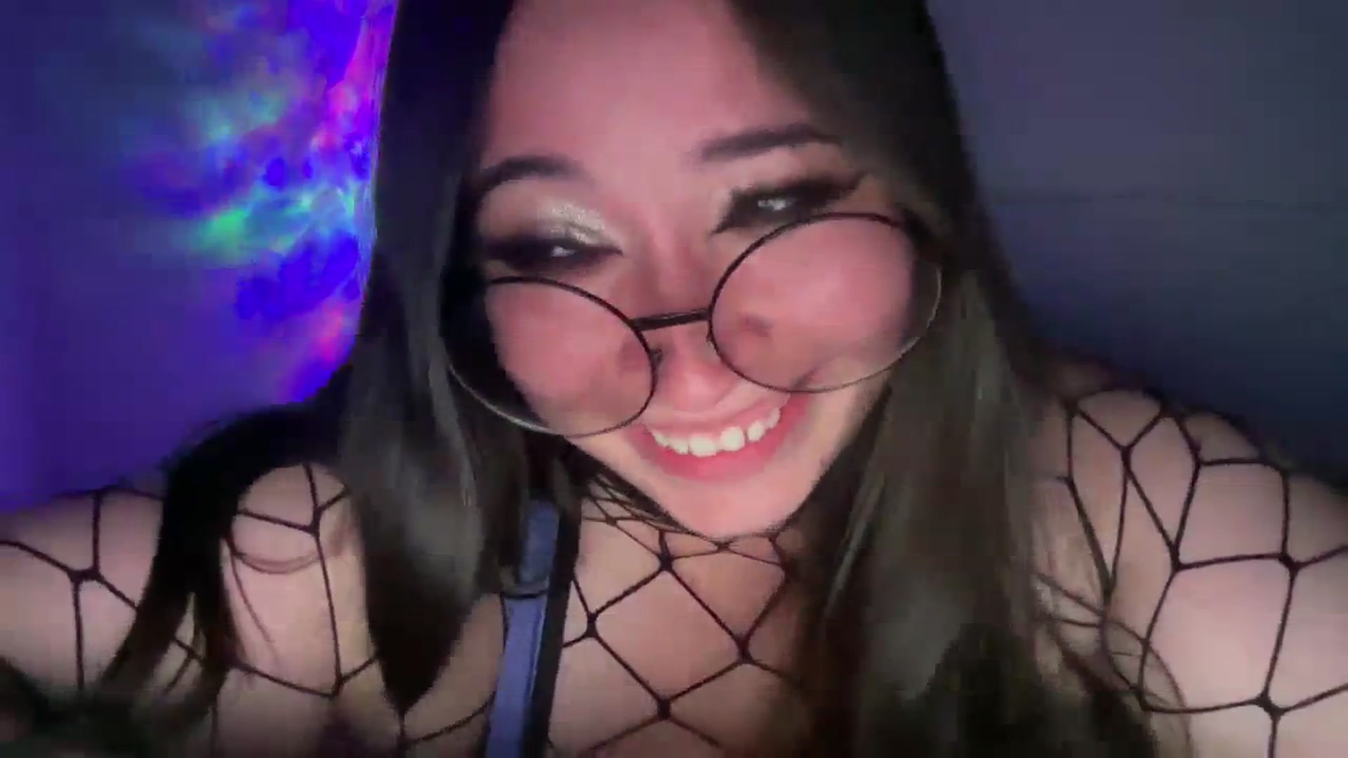 Gallery image thumbnail from Hasymura's myfreecams stream on, 08/22/2023, 23:31 image 17 of 20