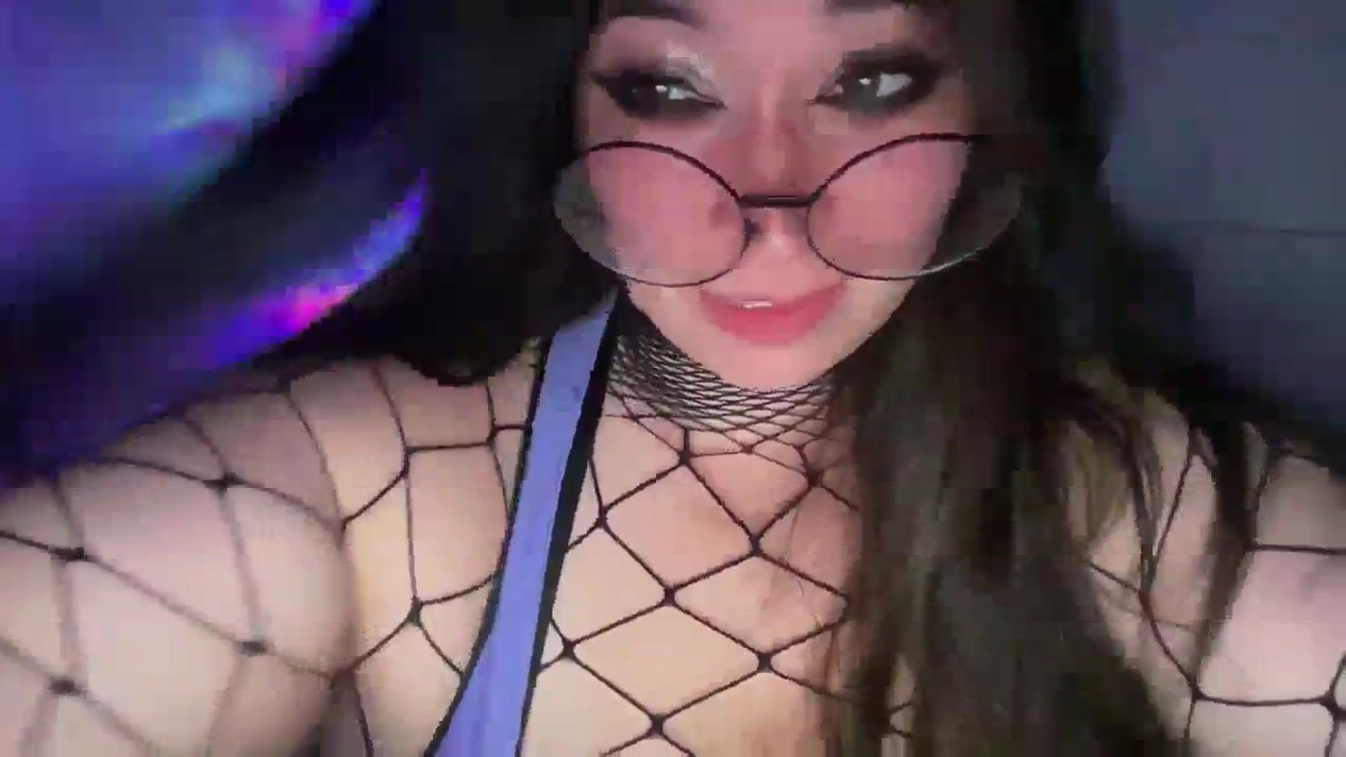Gallery image thumbnail from Hasymura's myfreecams stream on, 08/22/2023, 23:31 image 8 of 20
