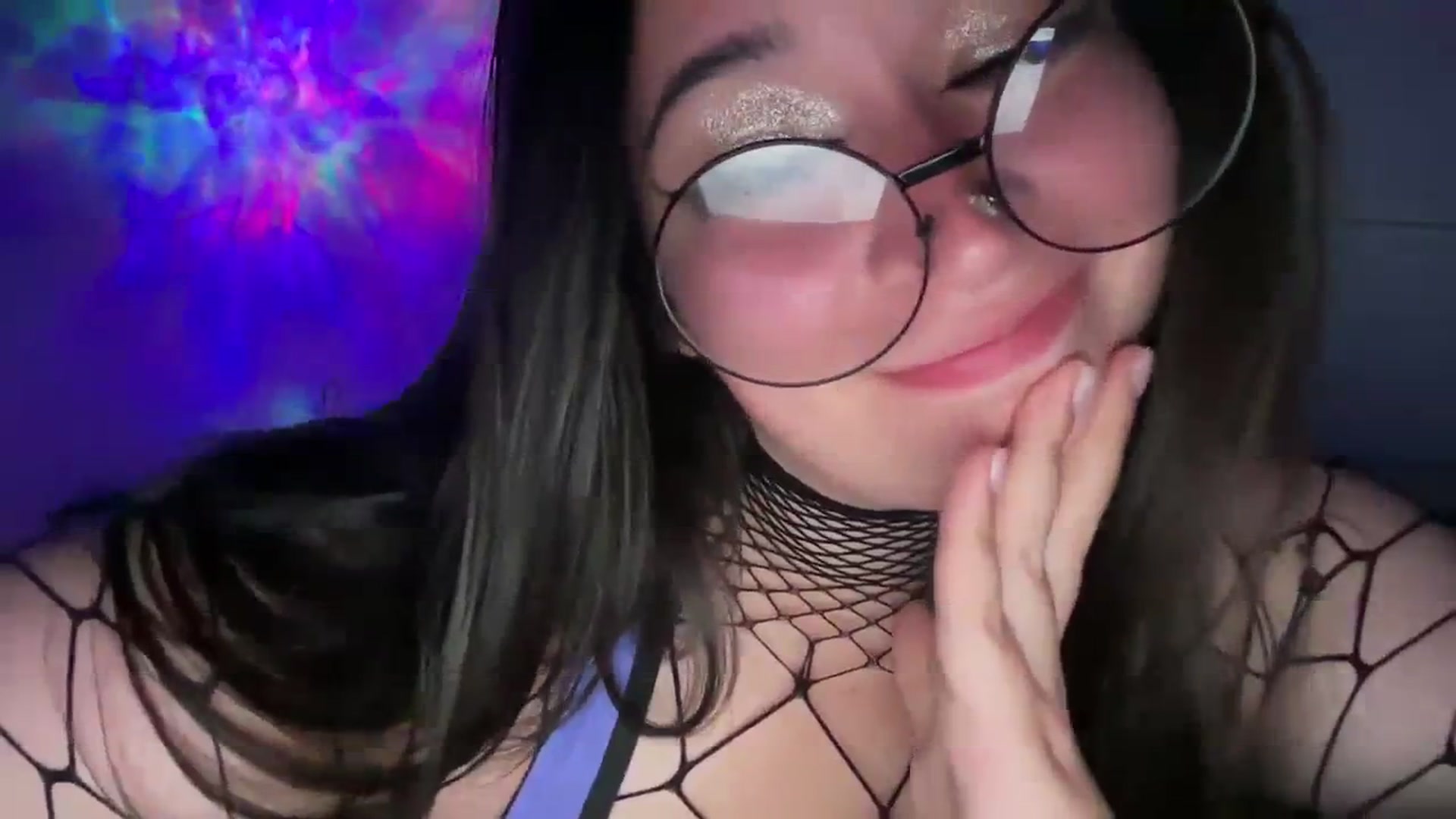 Gallery image thumbnail from Hasymura's myfreecams stream on, 08/23/2023, 22:18 image 6 of 20