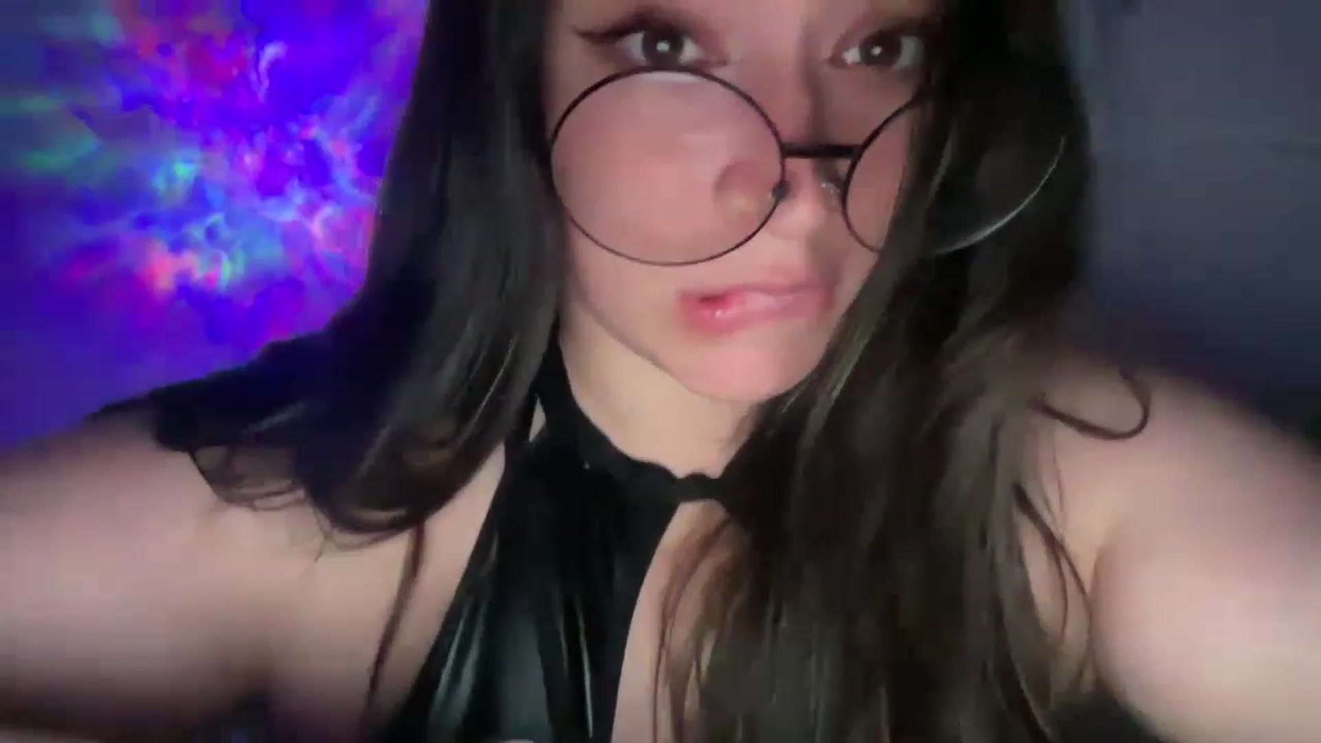 Gallery image thumbnail from Hasymura's myfreecams stream on, 08/25/2023, 23:06 image 12 of 20
