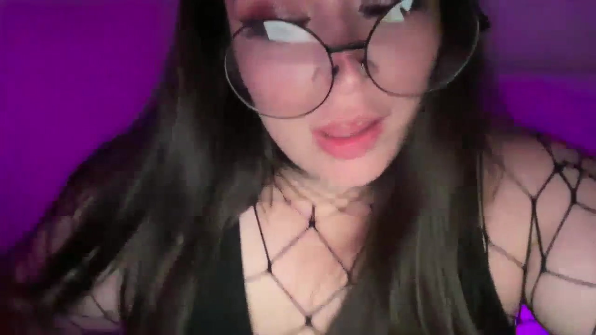 Gallery image thumbnail from Hasymura's myfreecams stream on, 09/02/2023, 01:37 image 9 of 20