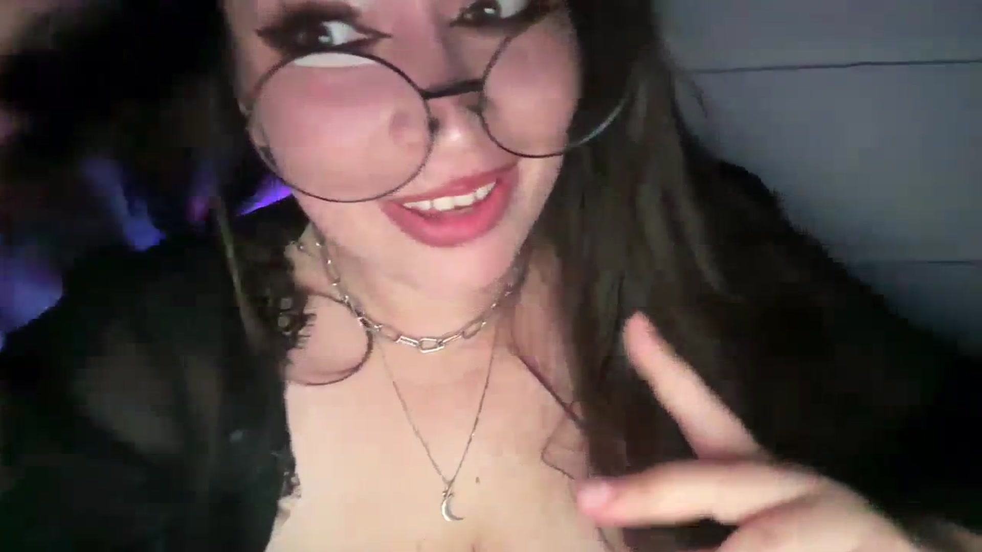 Gallery image thumbnail from Hasymura's myfreecams stream on, 09/07/2023, 19:29 image 8 of 20