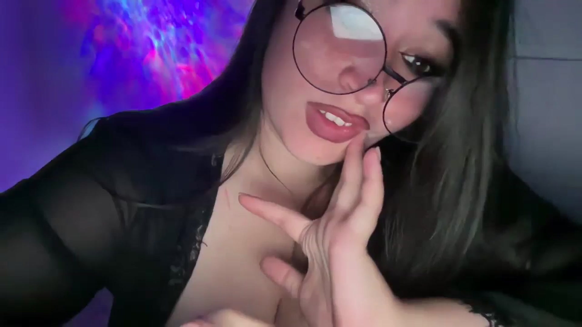 Gallery image thumbnail from Hasymura's myfreecams stream on, 09/12/2023, 23:40 image 16 of 20
