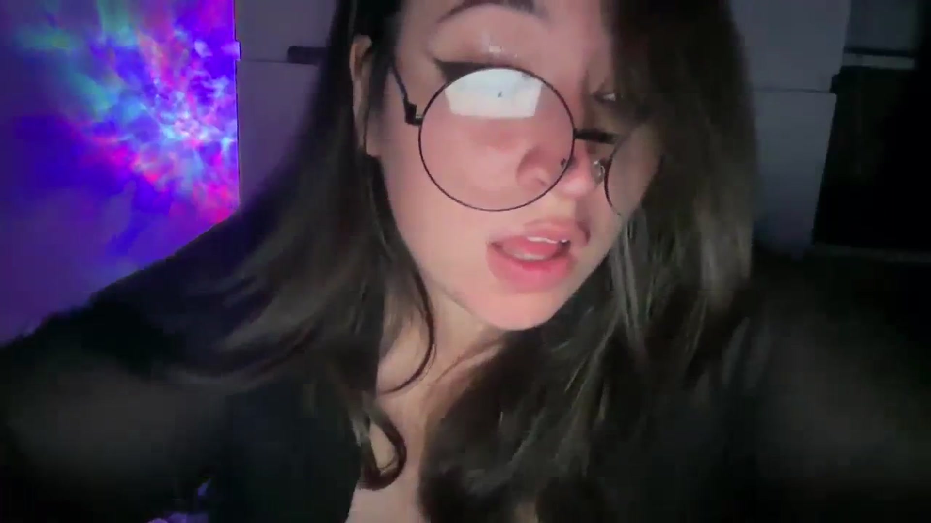 Gallery image thumbnail from Hasymura's myfreecams stream on, 09/13/2023, 01:15 image 13 of 20