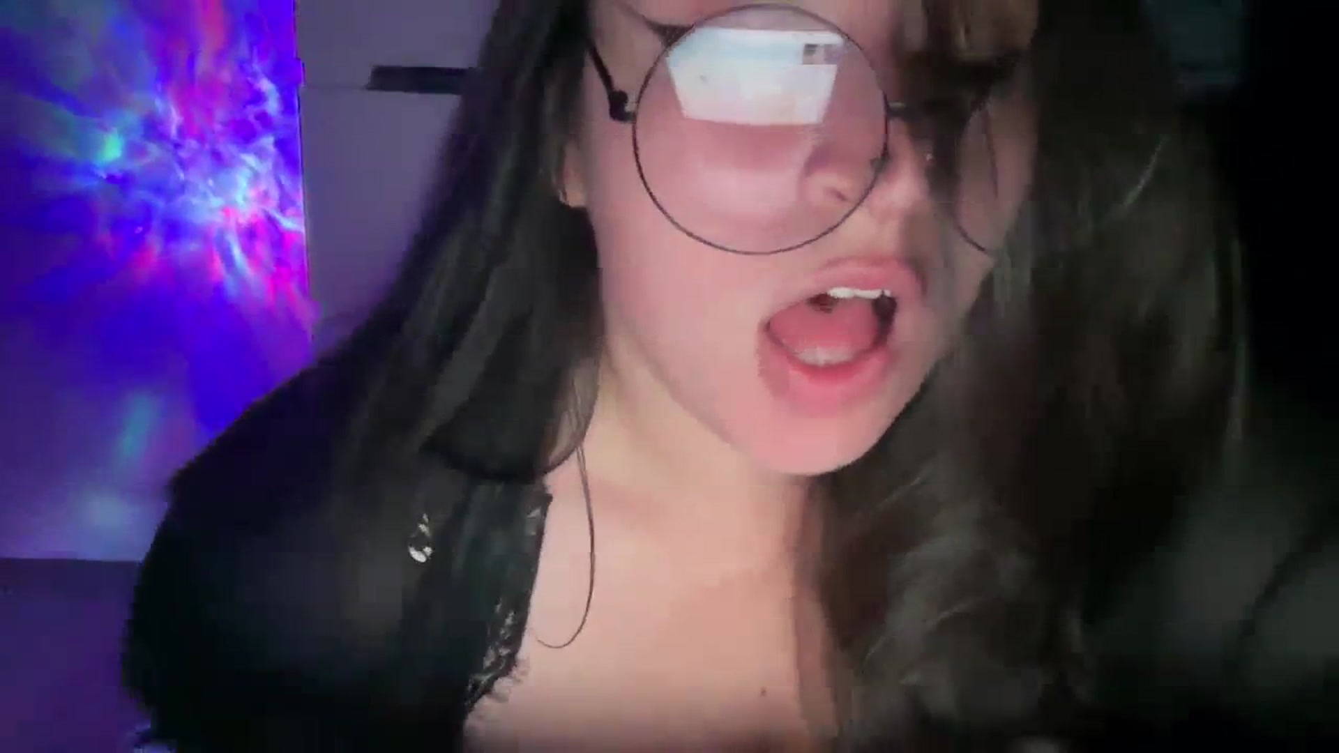 Gallery image thumbnail from Hasymura's myfreecams stream on, 09/13/2023, 01:15 image 18 of 20