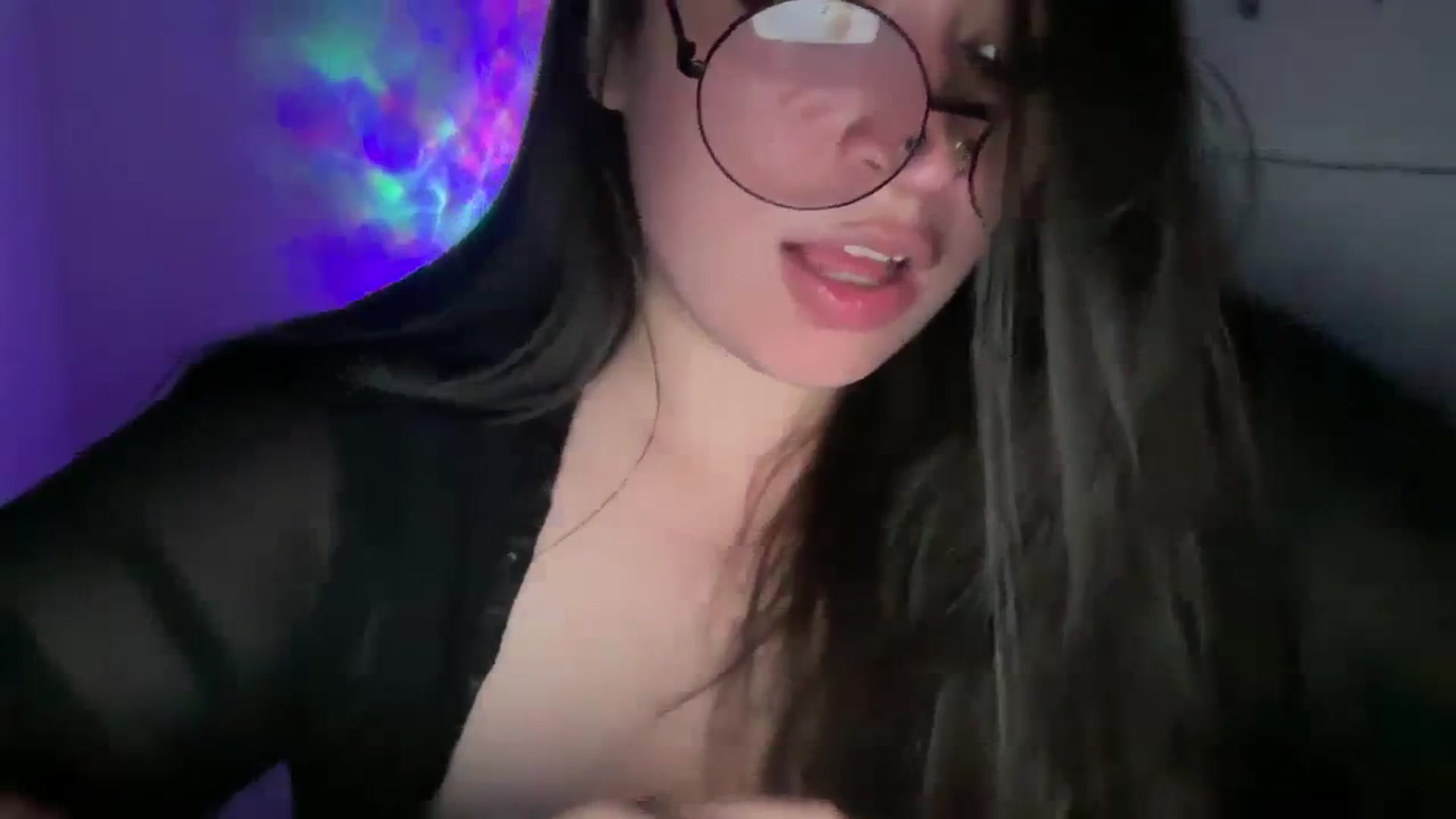 Gallery image thumbnail from Hasymura's myfreecams stream on, 09/13/2023, 01:15 image 12 of 20