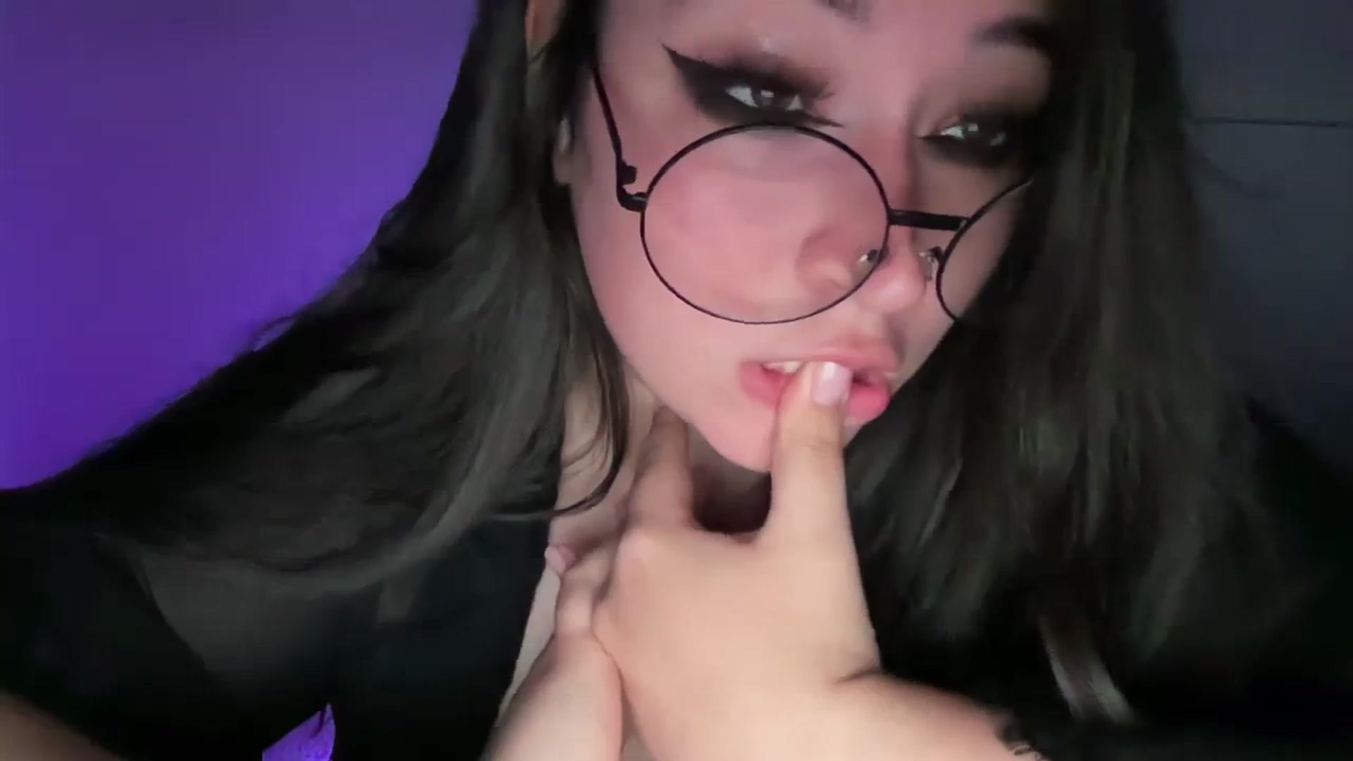 Gallery image thumbnail from Hasymura's myfreecams stream on, 09/13/2023, 22:50 image 15 of 20