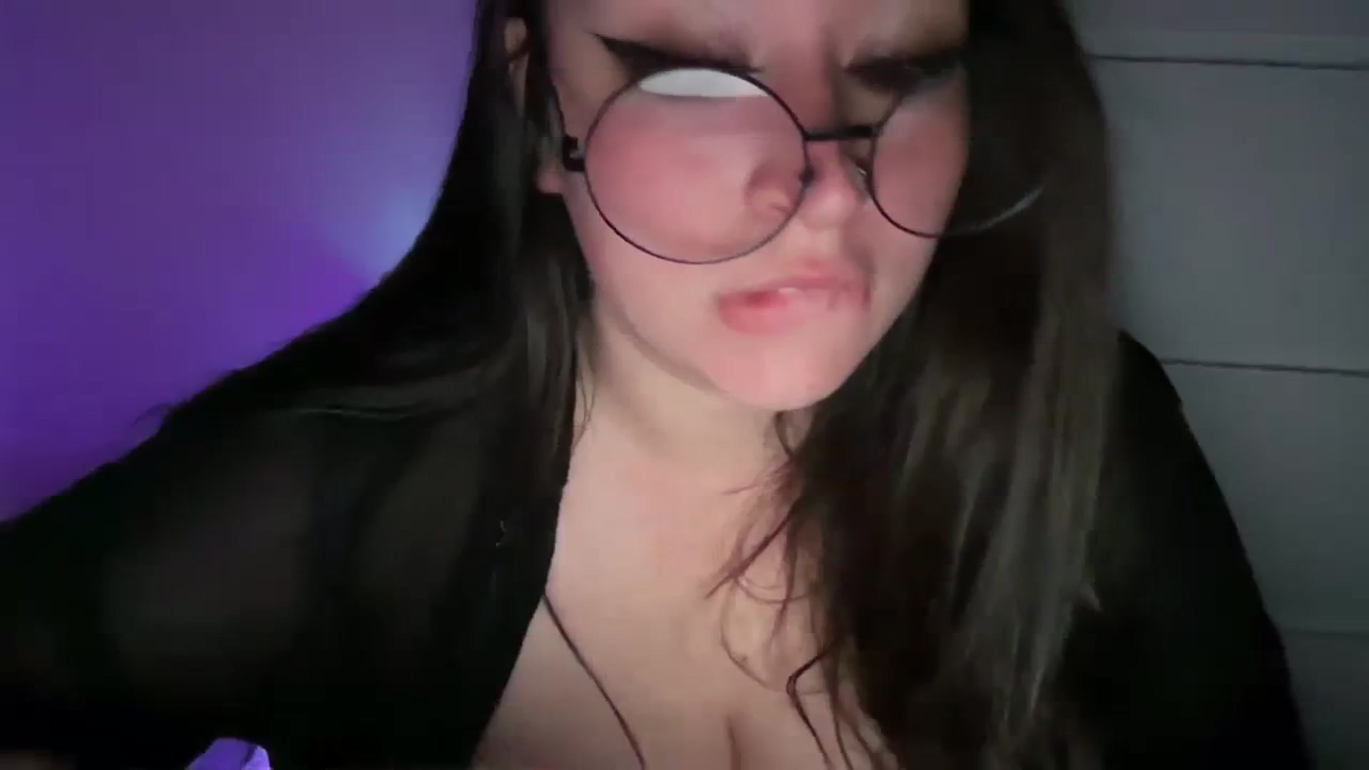 Gallery image thumbnail from Hasymura's myfreecams stream on, 09/13/2023, 23:24 image 4 of 20