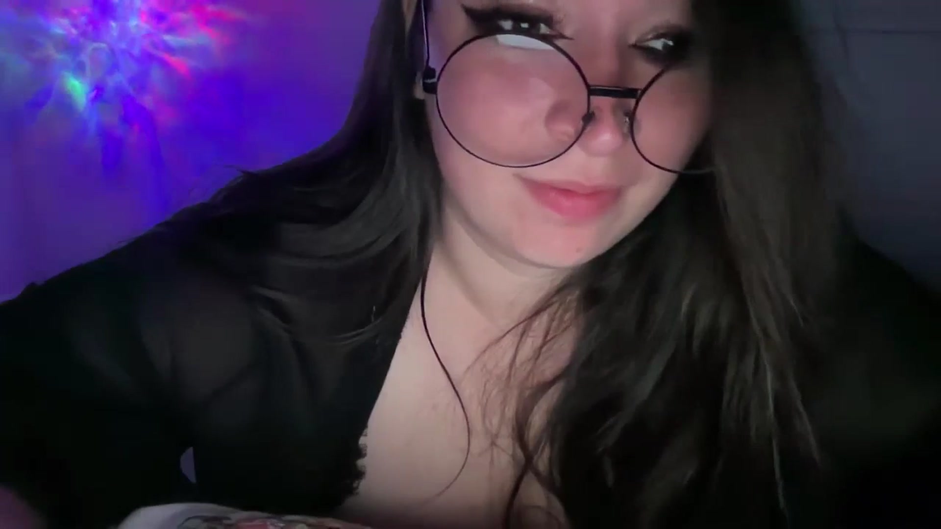 Gallery image thumbnail from Hasymura's myfreecams stream on, 09/13/2023, 23:47 image 8 of 20