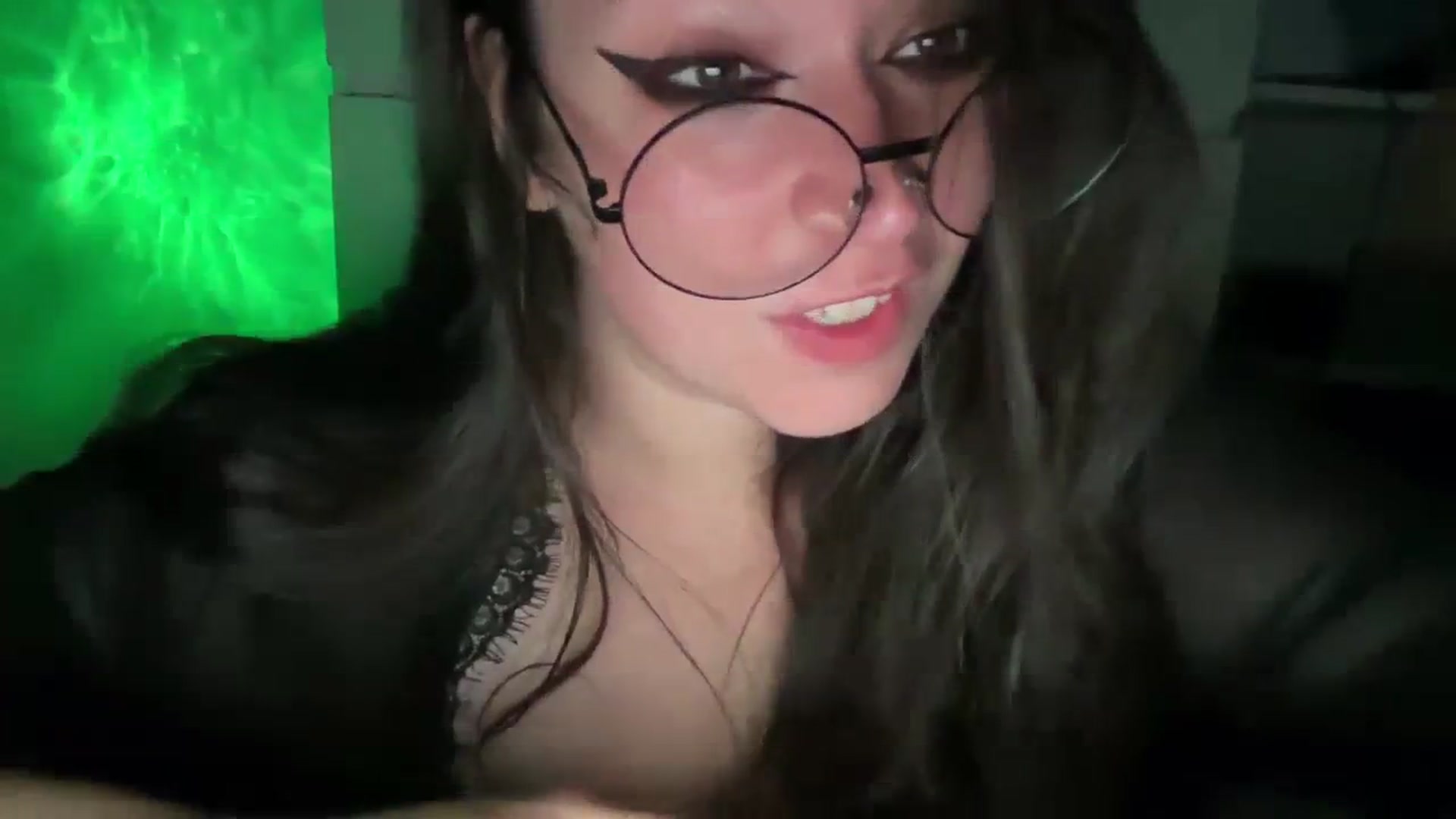 Gallery image thumbnail from Hasymura's myfreecams stream on, 09/18/2023, 02:49 image 20 of 20