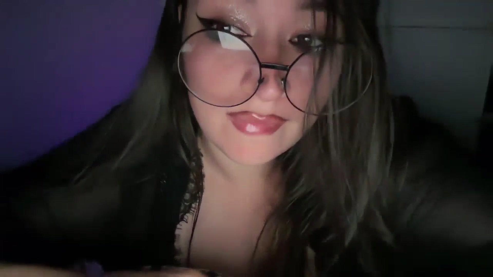 Gallery image thumbnail from Hasymura's myfreecams stream on, 09/18/2023, 20:34 image 7 of 20