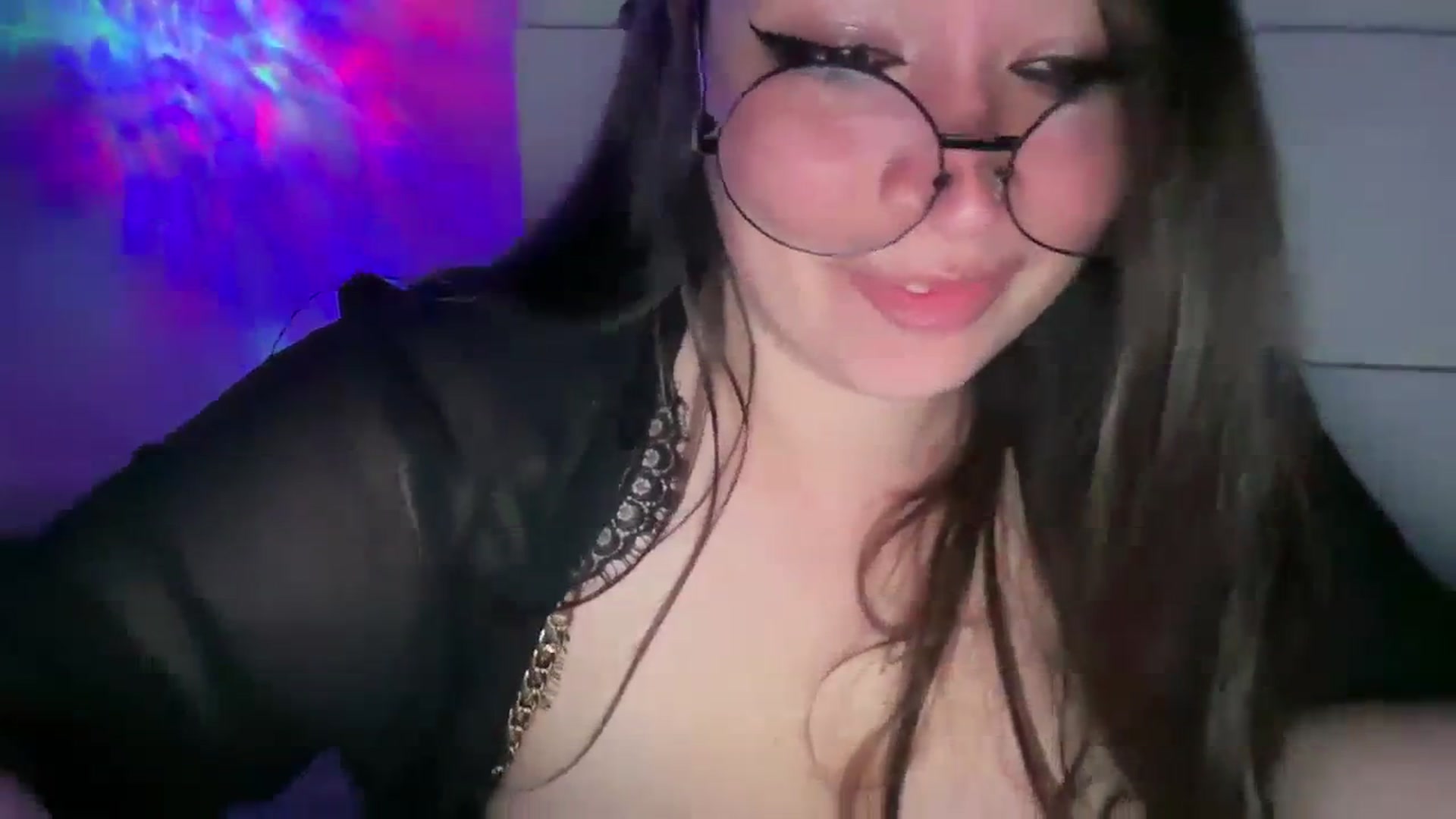 Gallery image thumbnail from Hasymura's myfreecams stream on, 09/18/2023, 22:26 image 7 of 20