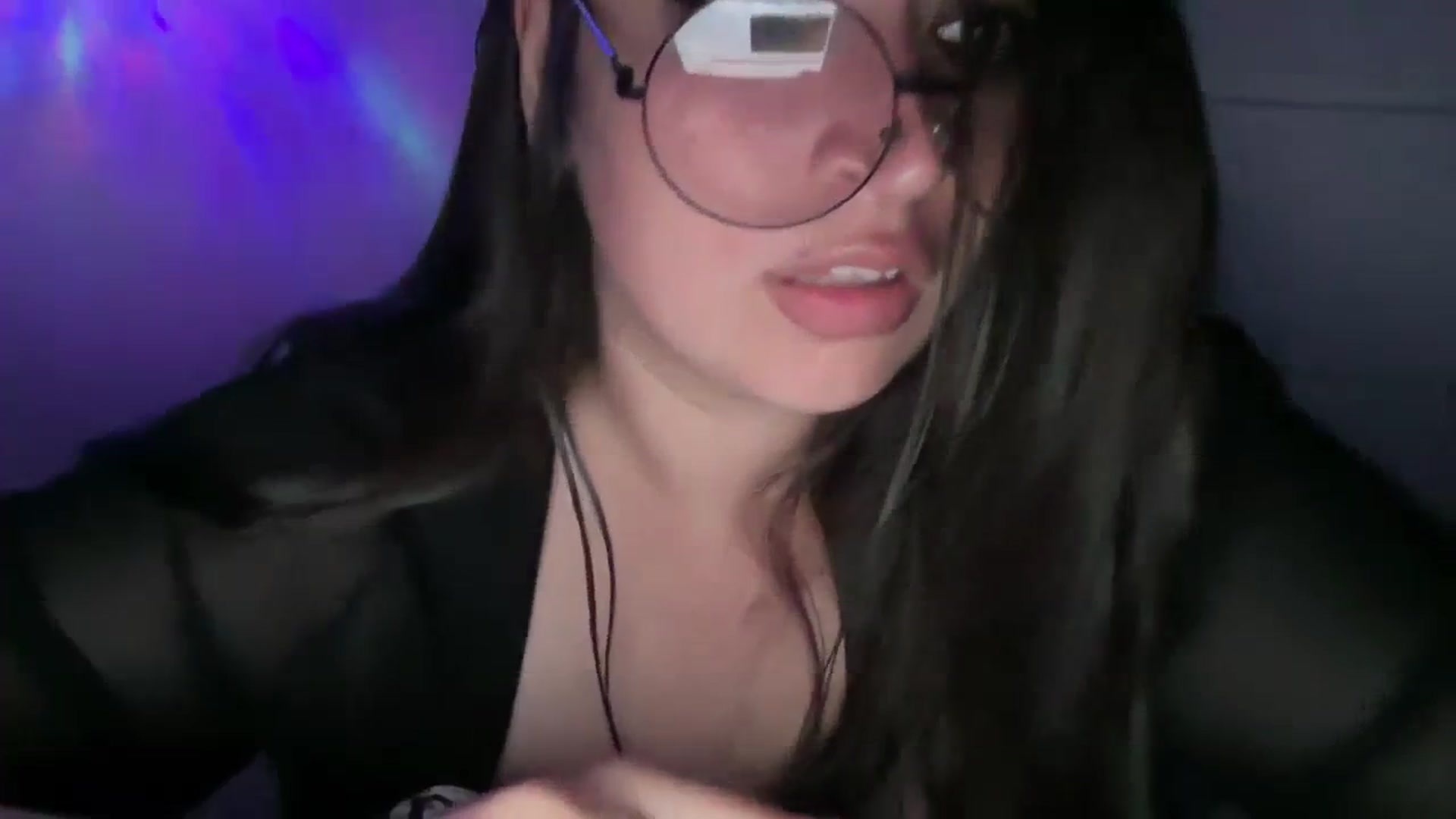 Gallery image thumbnail from Hasymura's myfreecams stream on, 09/18/2023, 22:26 image 13 of 20